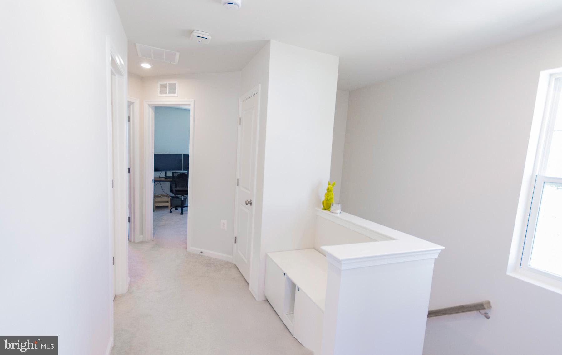 PRESIDENTS POINTE - Residential Lease