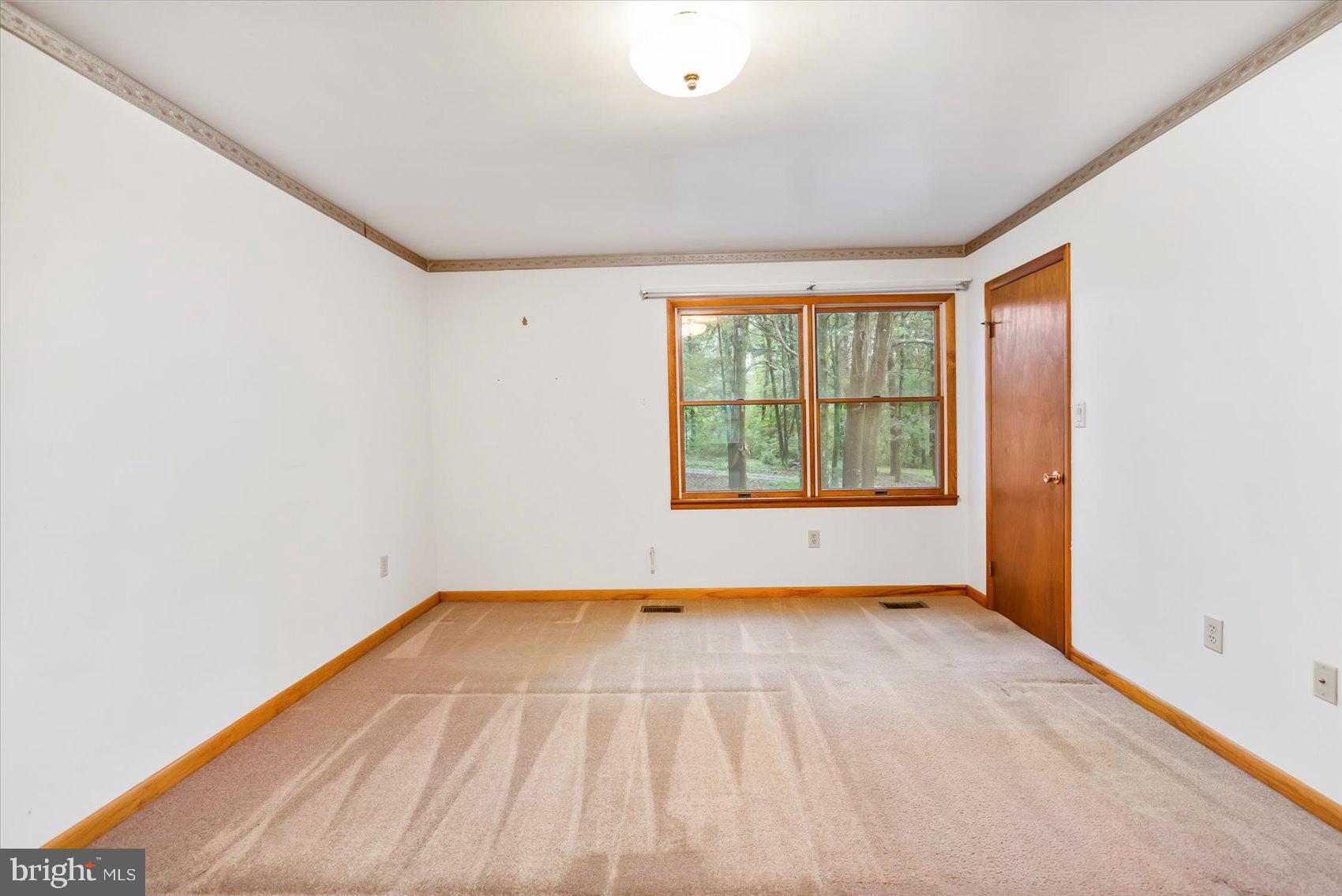 ELMHURST - Residential