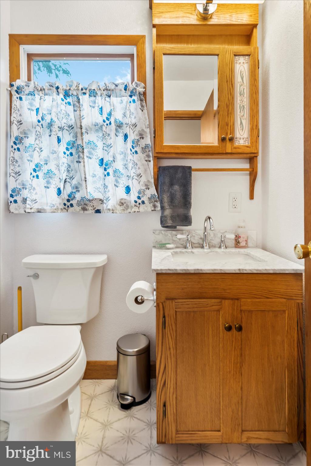 ELMHURST - Residential