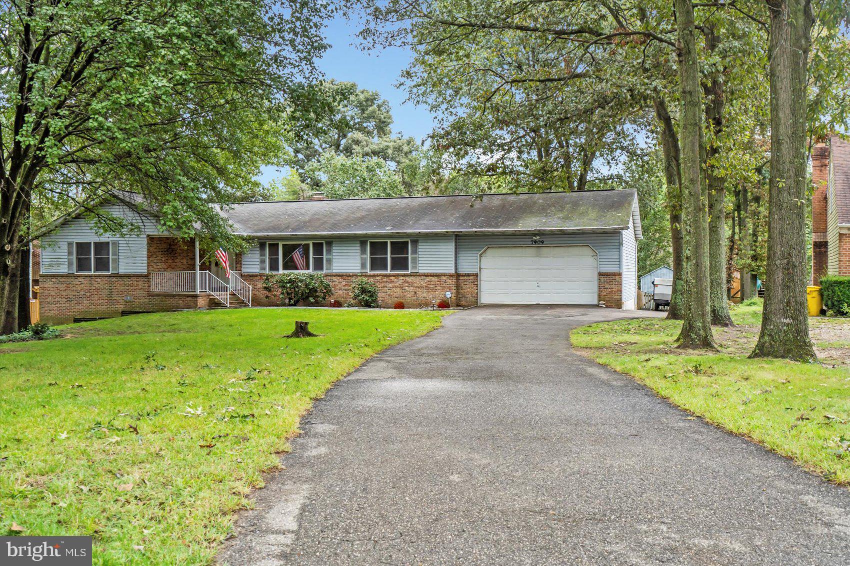 ELMHURST - Residential