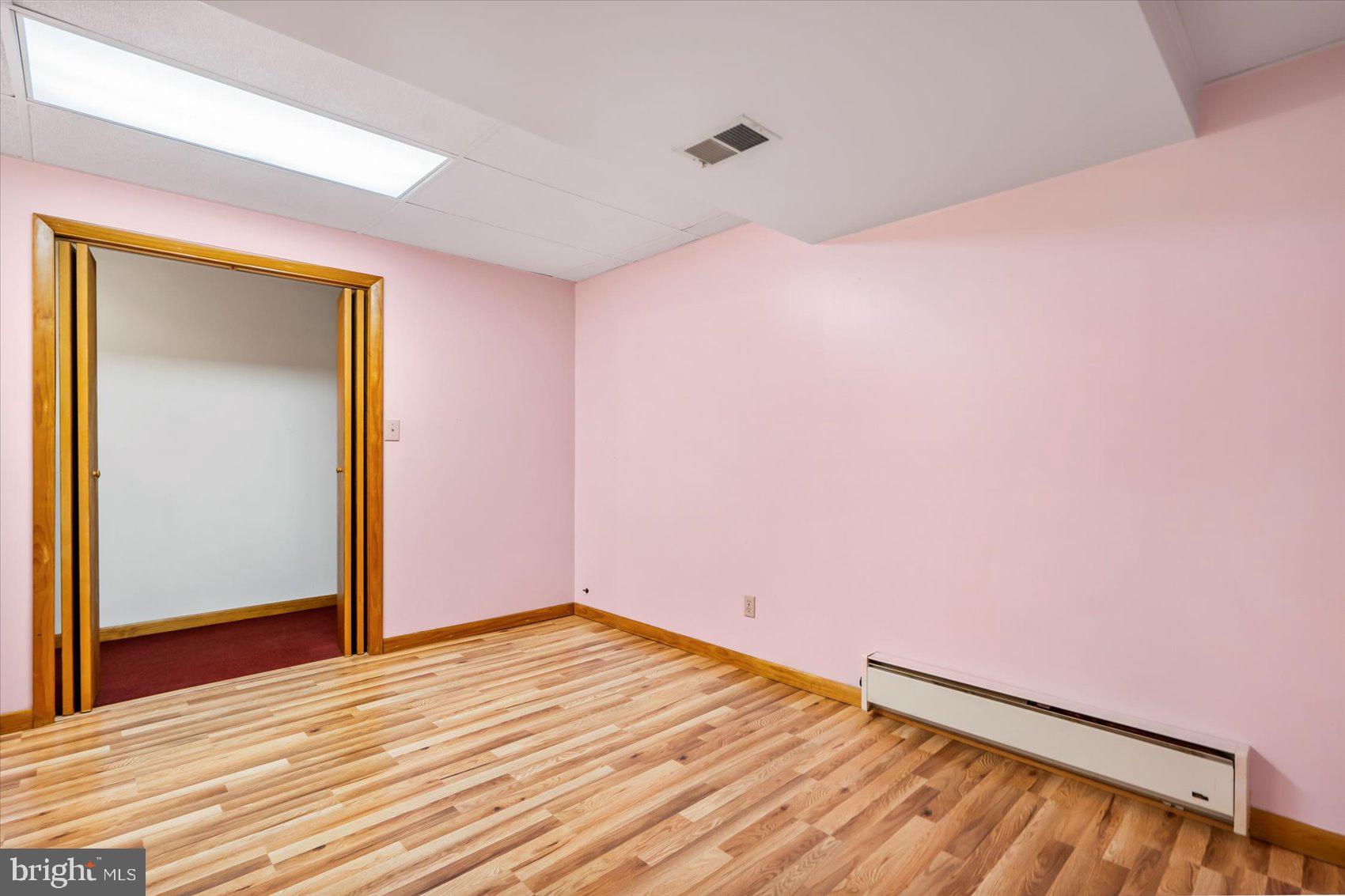 ELMHURST - Residential