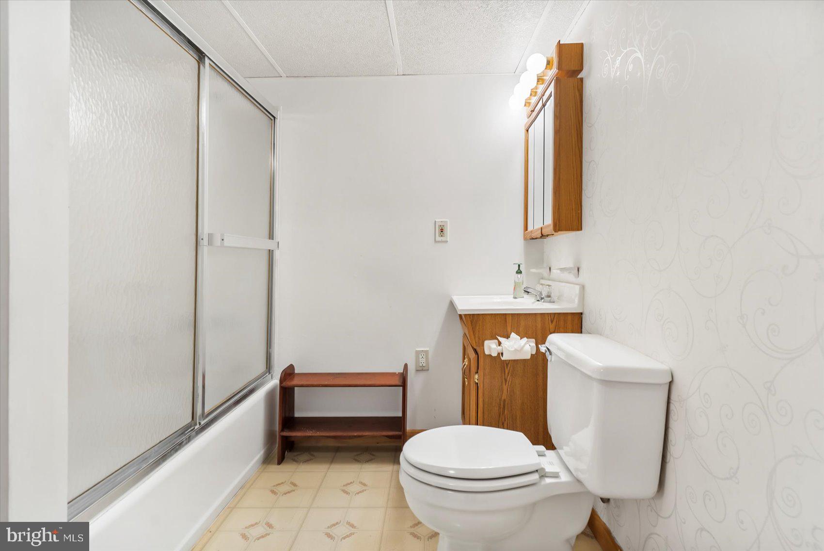 ELMHURST - Residential