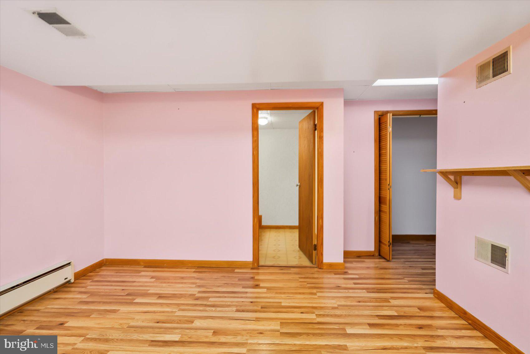 ELMHURST - Residential