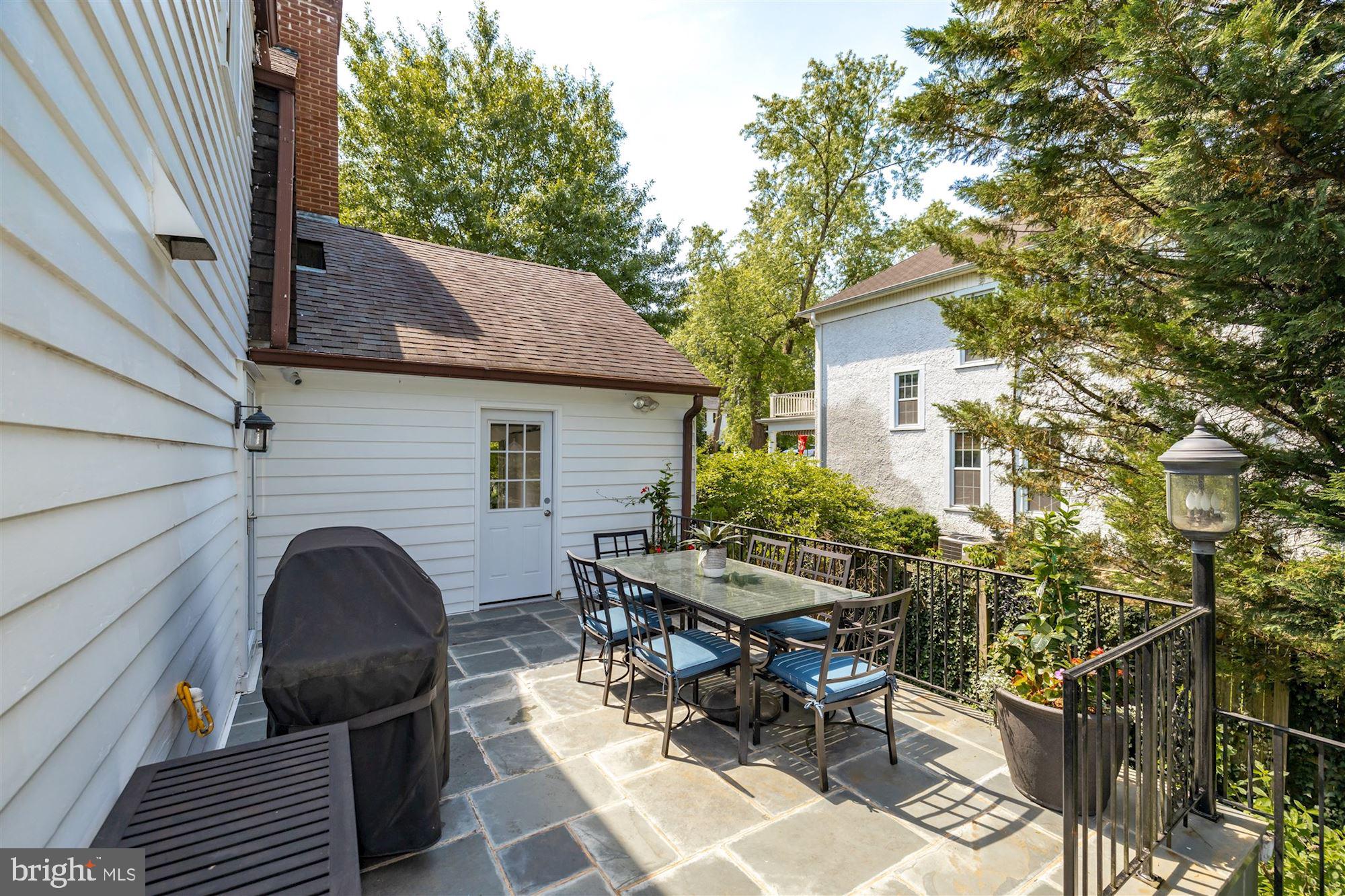 CHEVY CHASE - Residential