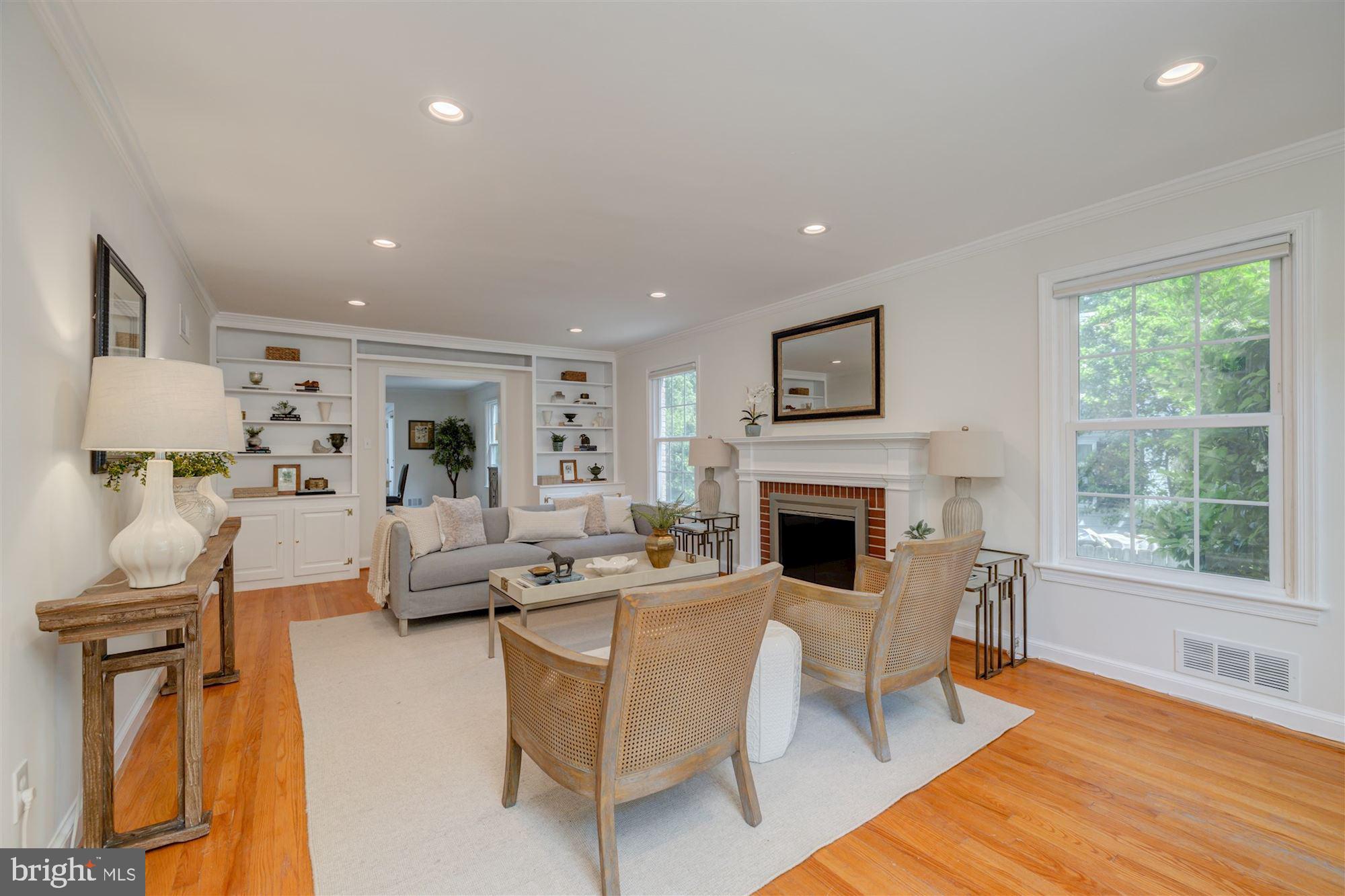 CHEVY CHASE - Residential