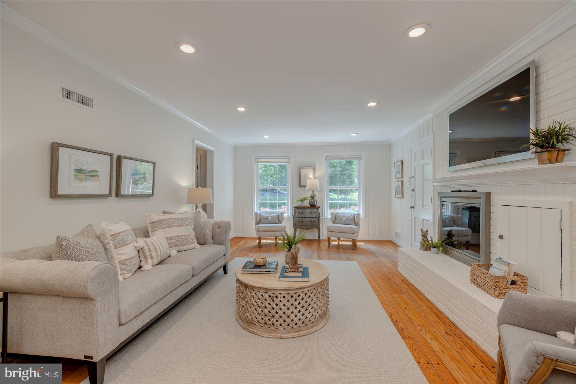 CHEVY CHASE - Residential