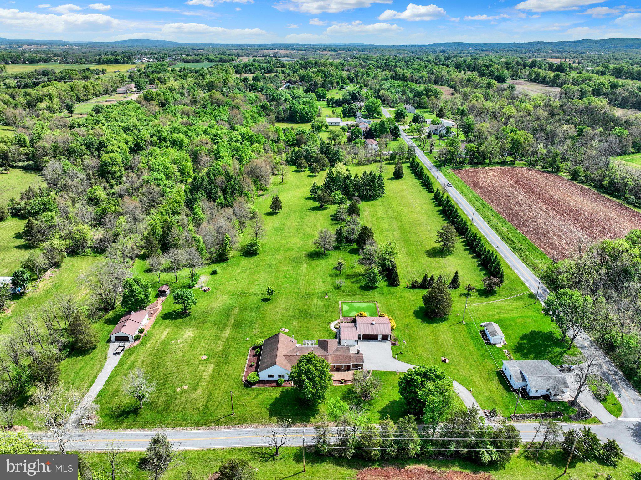 315 700 ROAD