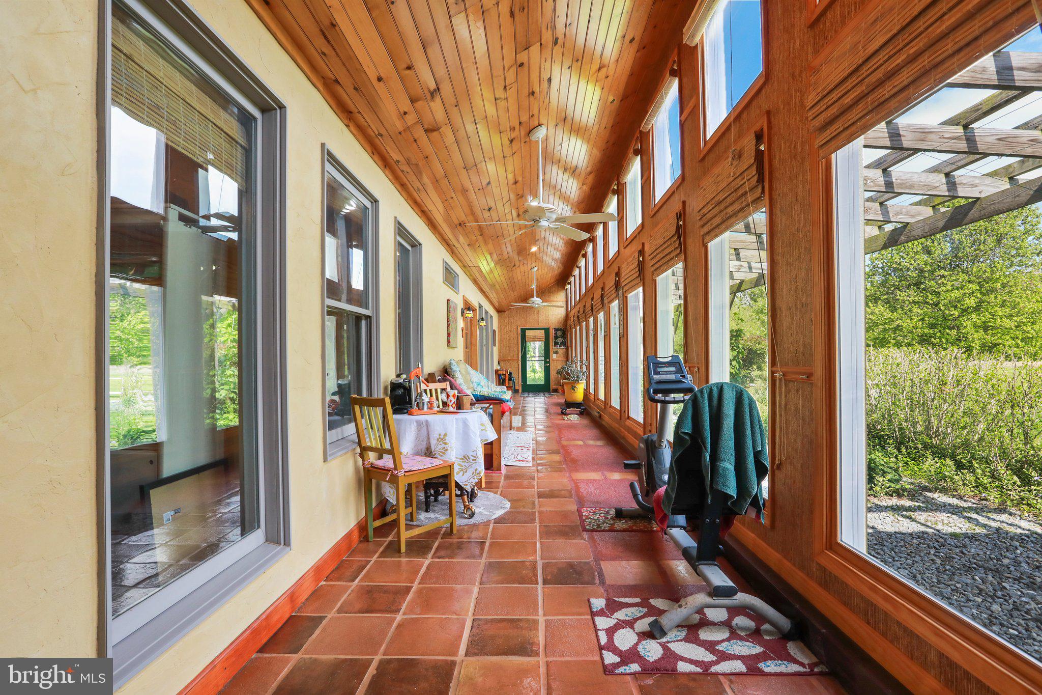 RIVERSIDE ACRES - Residential