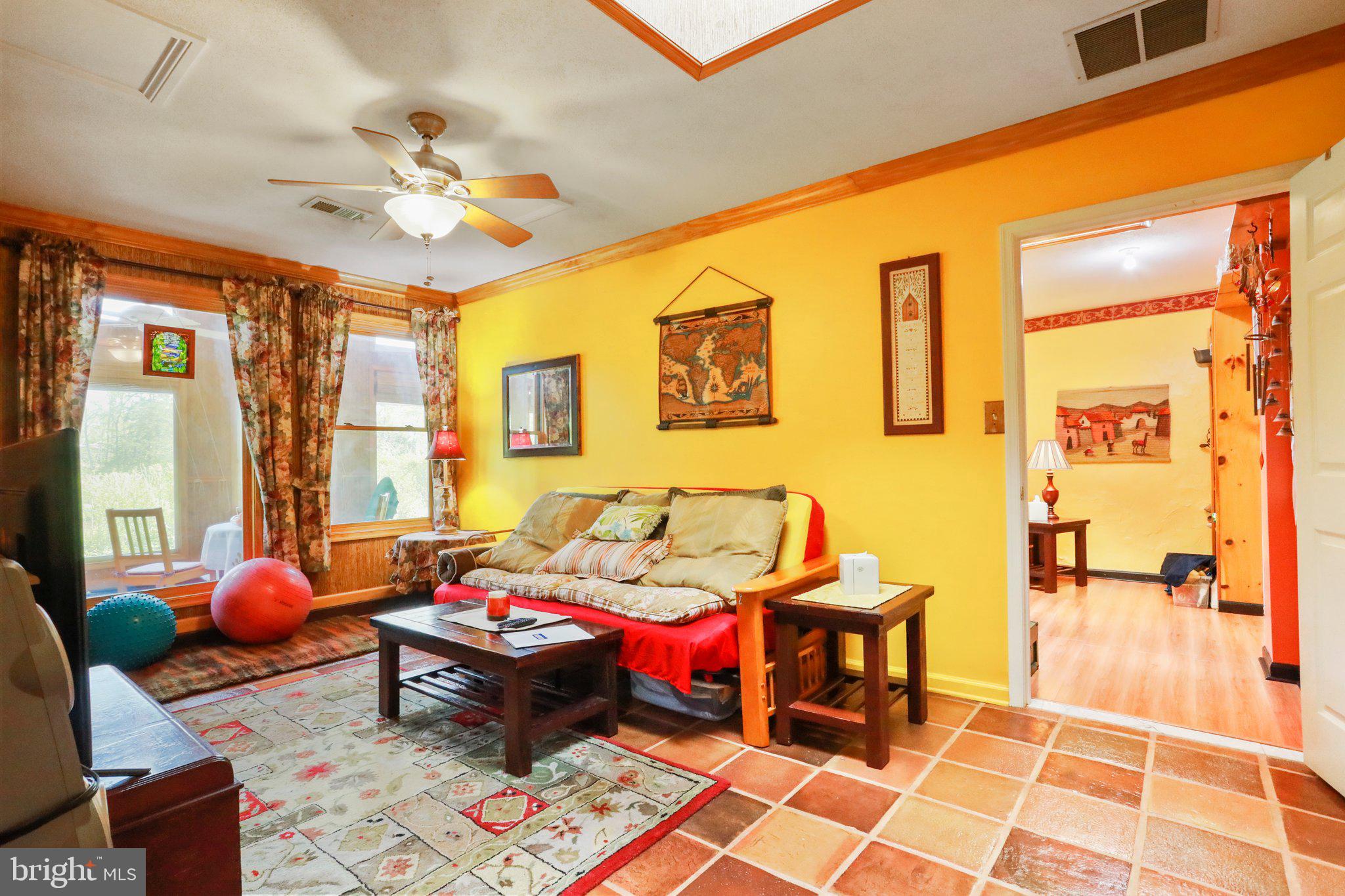 RIVERSIDE ACRES - Residential