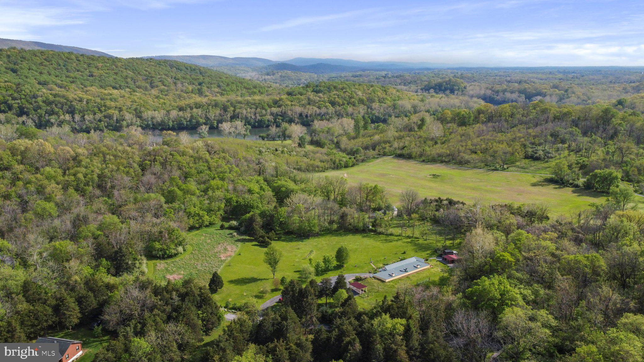 RIVERSIDE ACRES - Residential