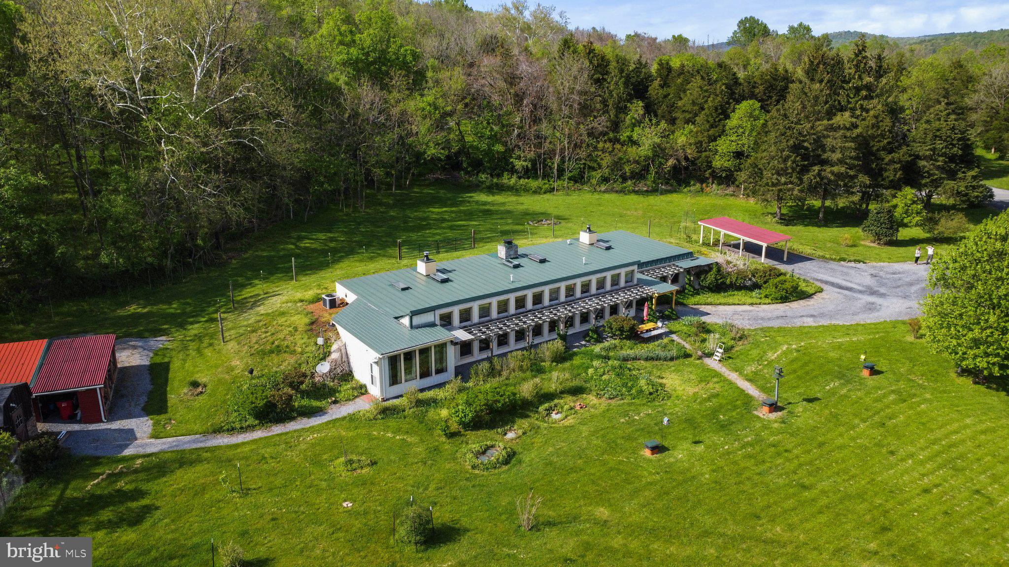 RIVERSIDE ACRES - Residential