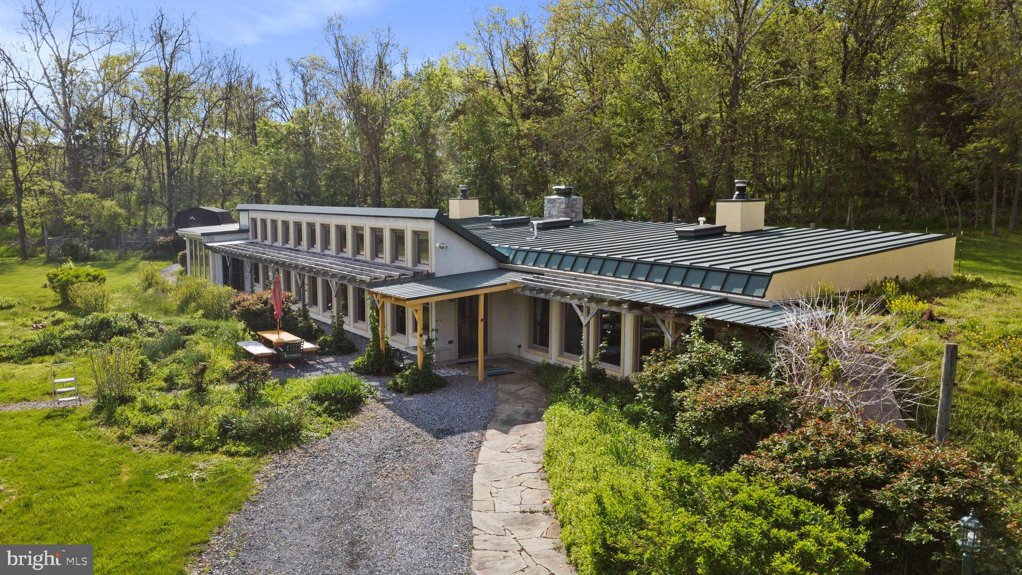 RIVERSIDE ACRES - Residential