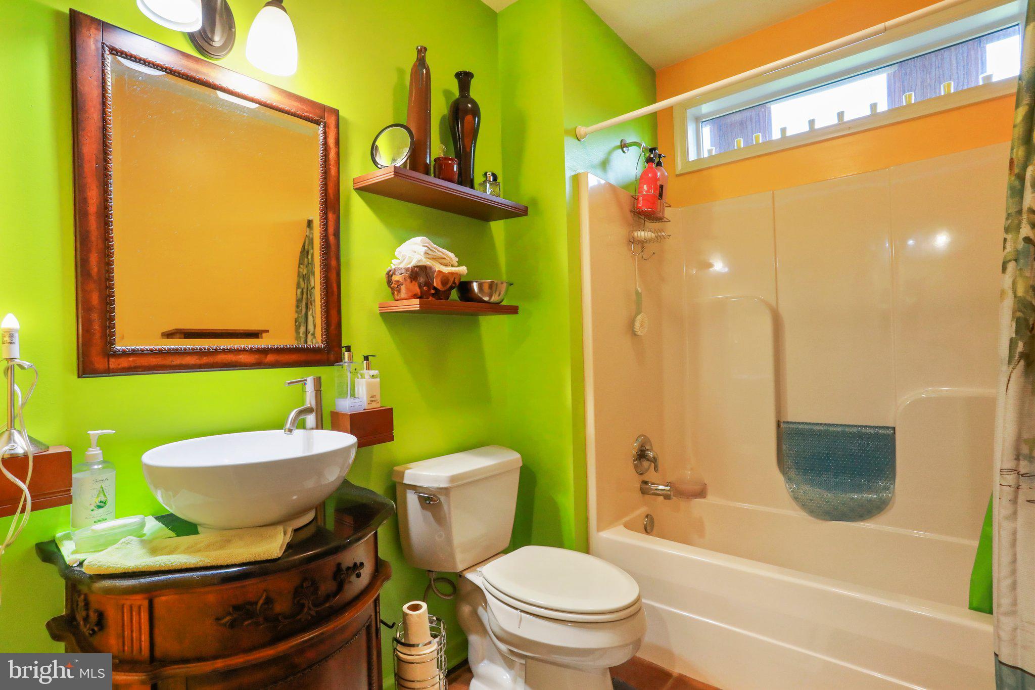 RIVERSIDE ACRES - Residential