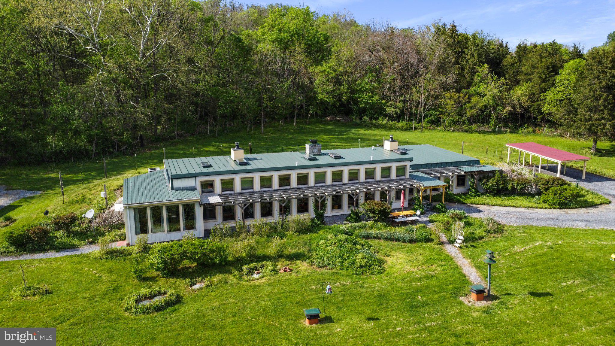 RIVERSIDE ACRES - Residential