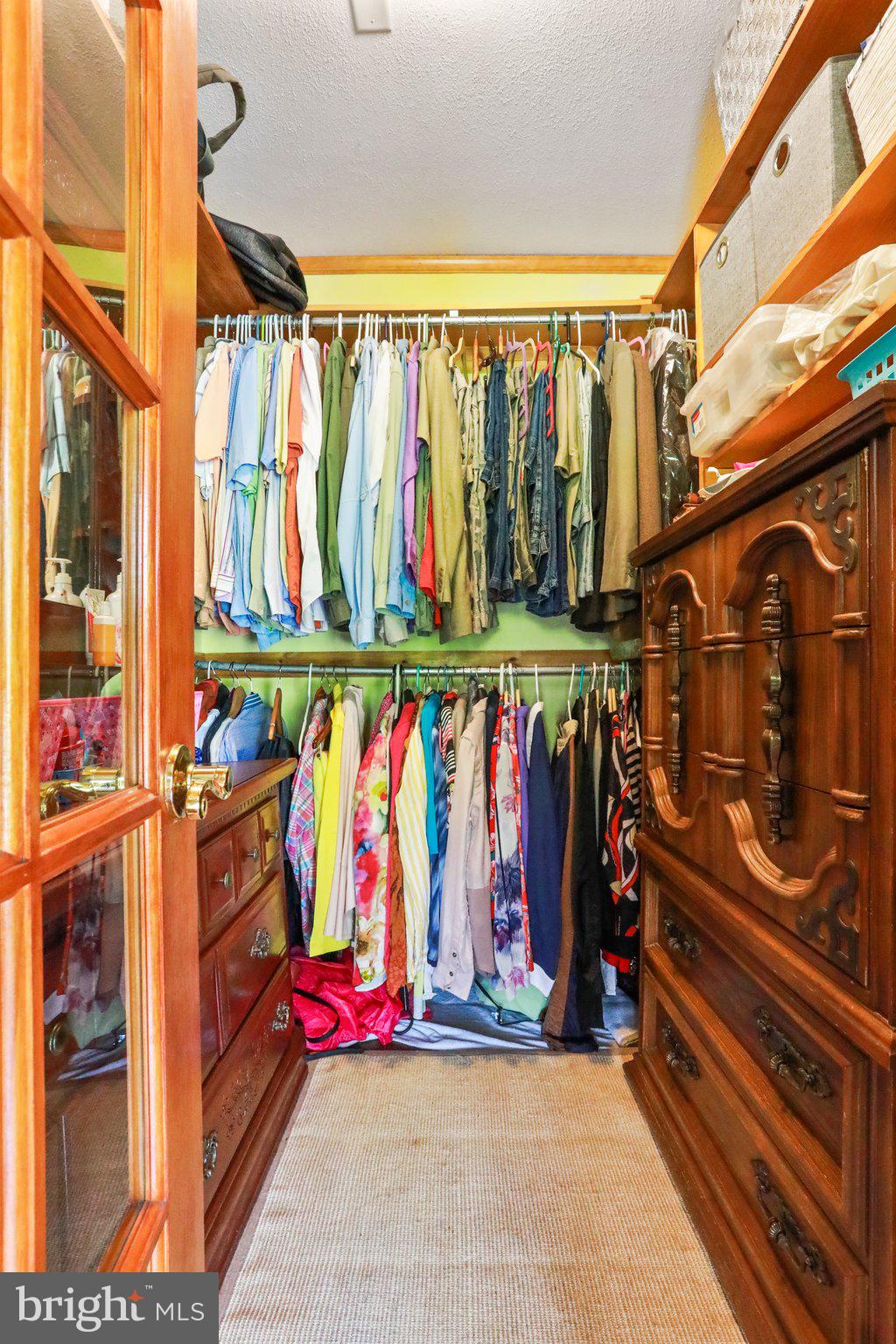 RIVERSIDE ACRES - Residential