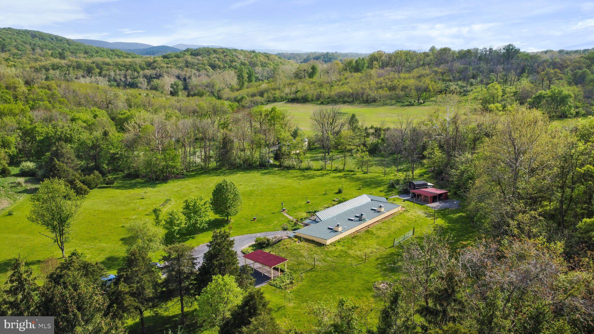 RIVERSIDE ACRES - Residential