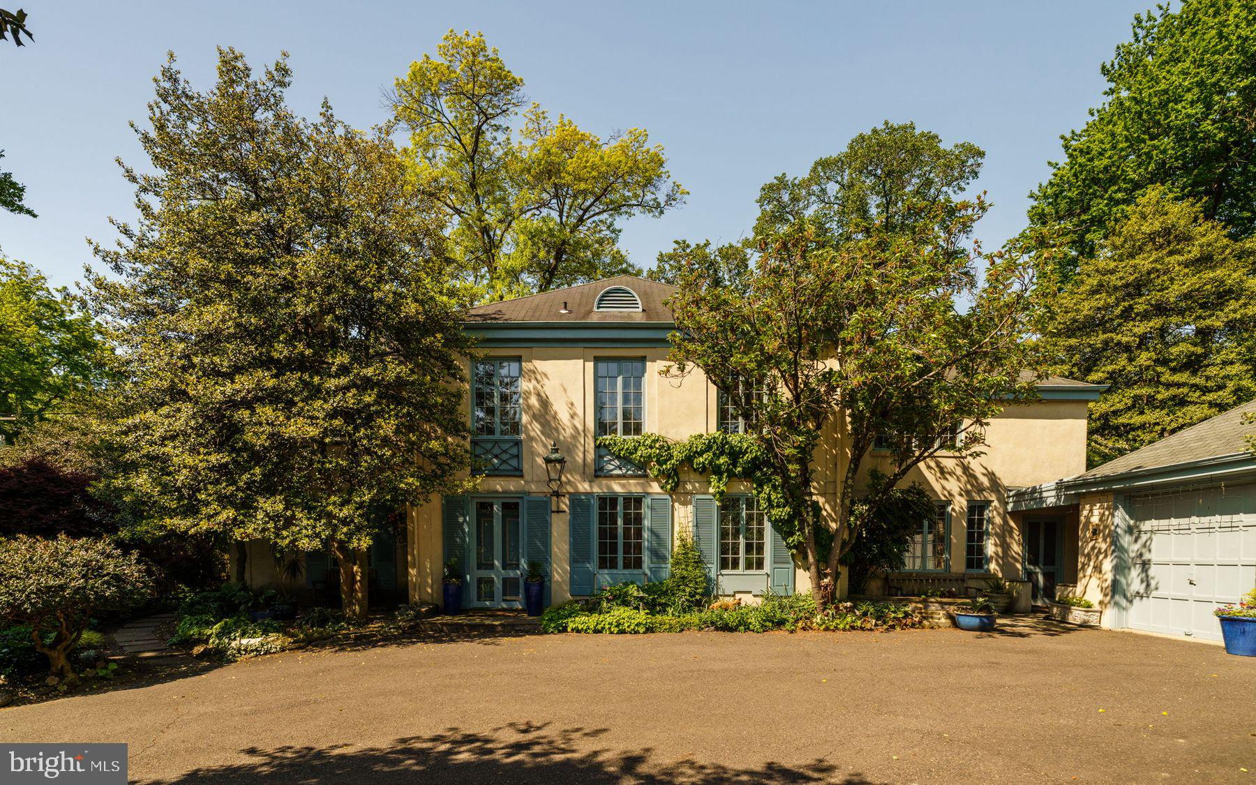 CHESTNUT HILL - Residential