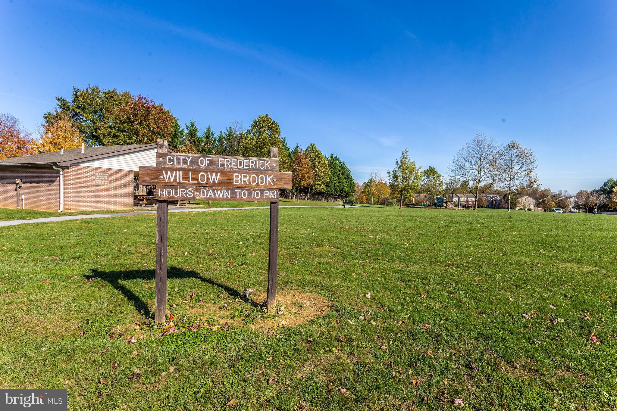 WILLOW BROOK - Residential