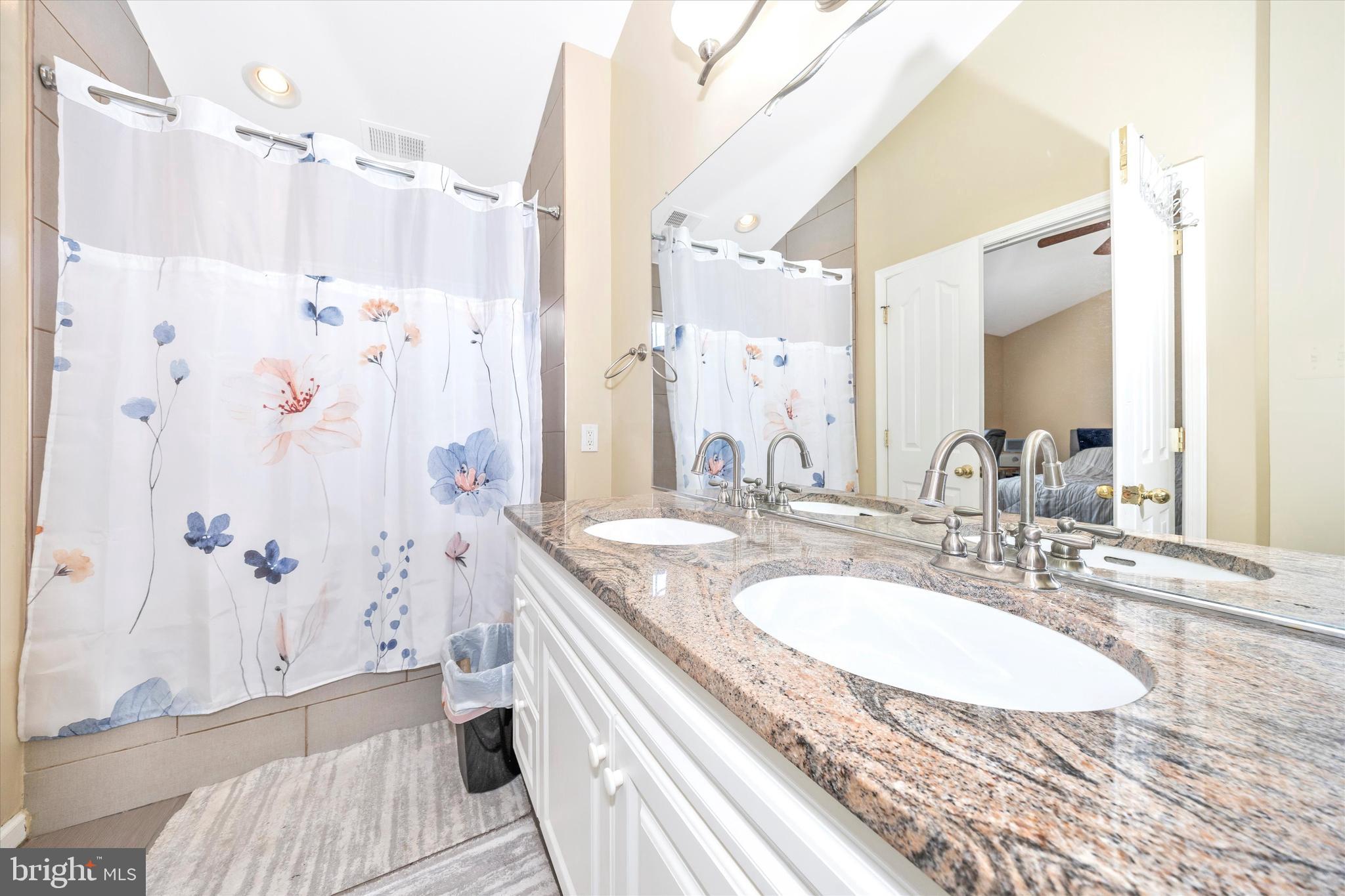 WILLOW BROOK - Residential