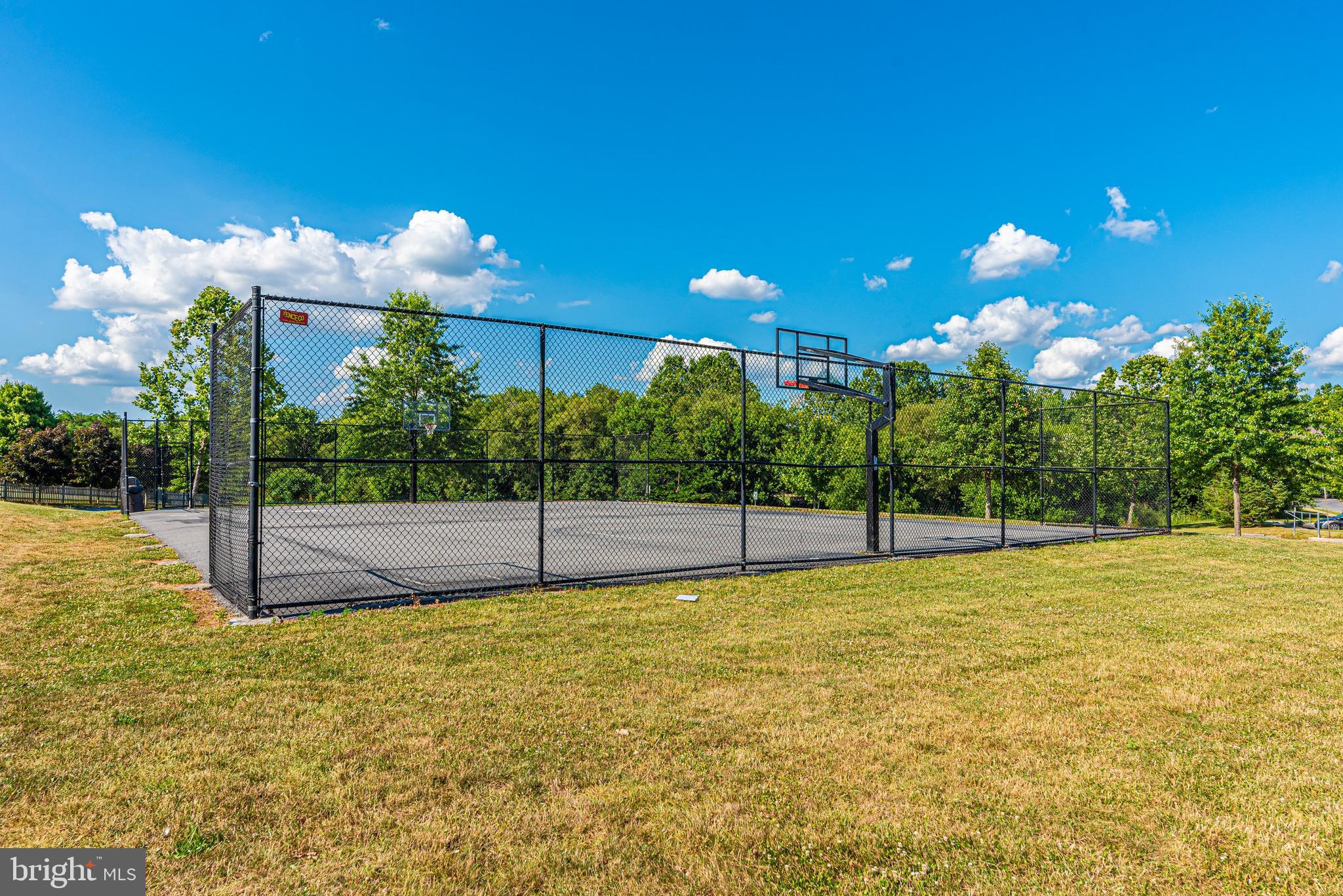 WILLOW BROOK - Residential