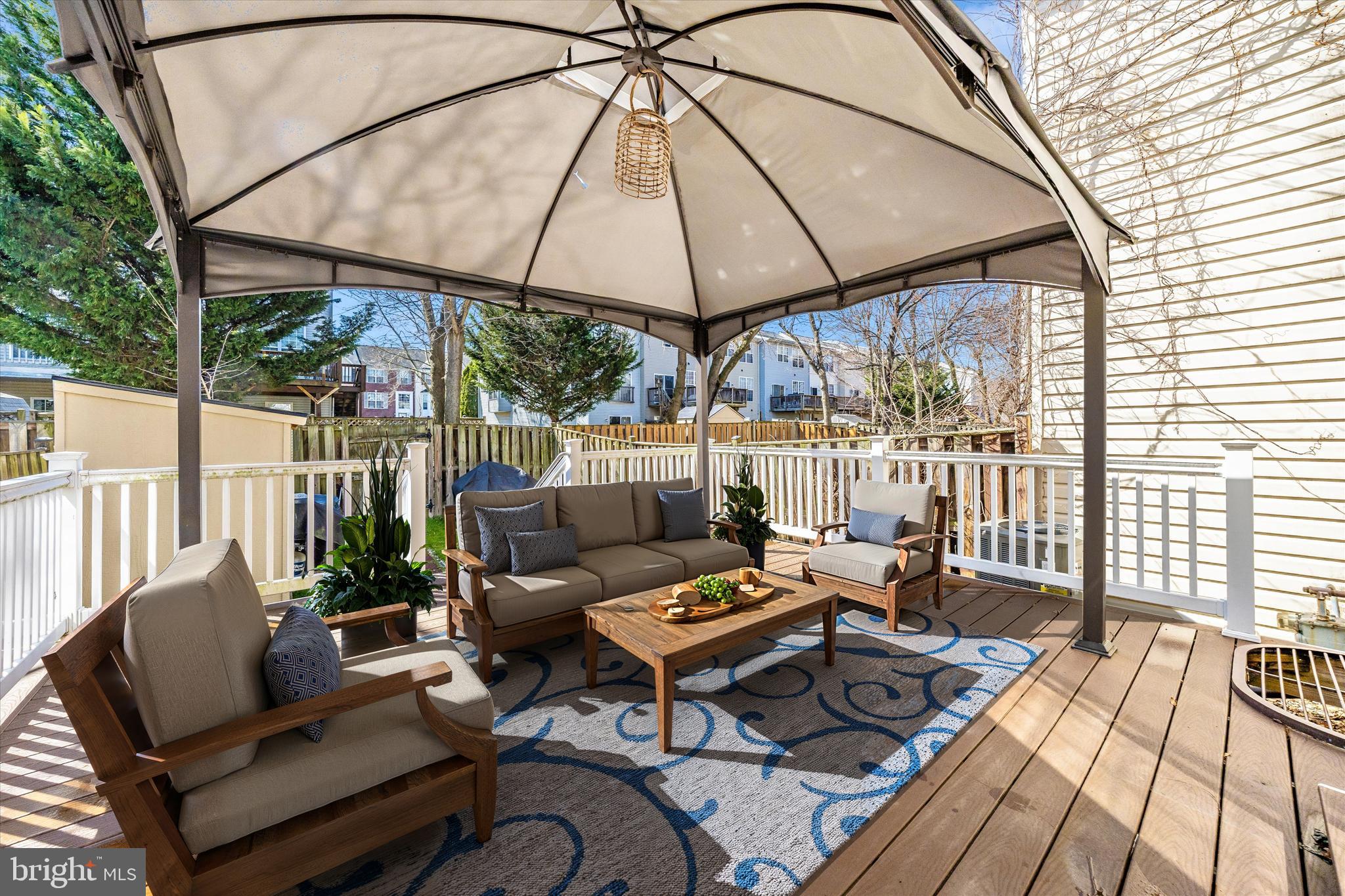 WILLOW BROOK - Residential