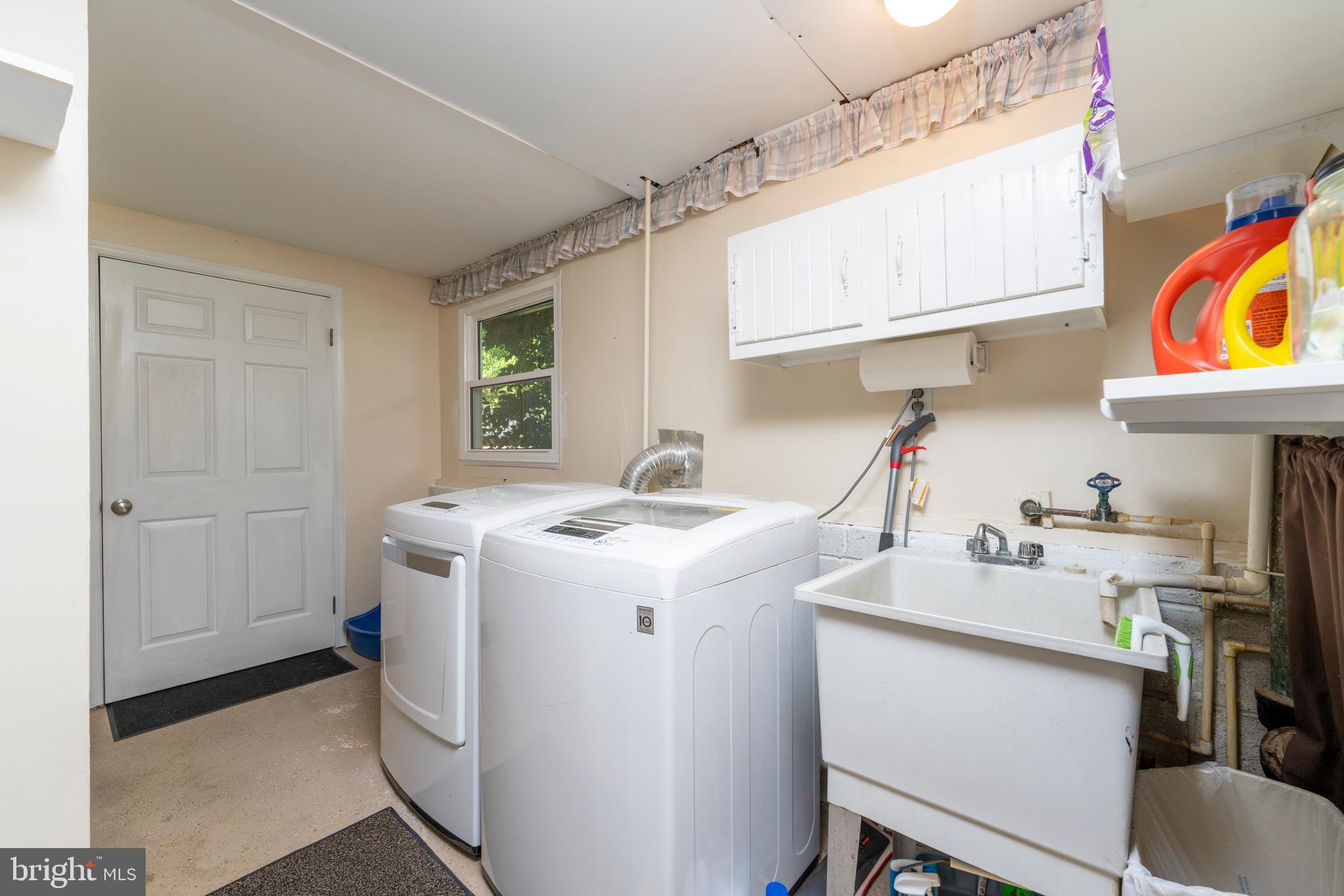 FOUNTAIN HILL - Residential