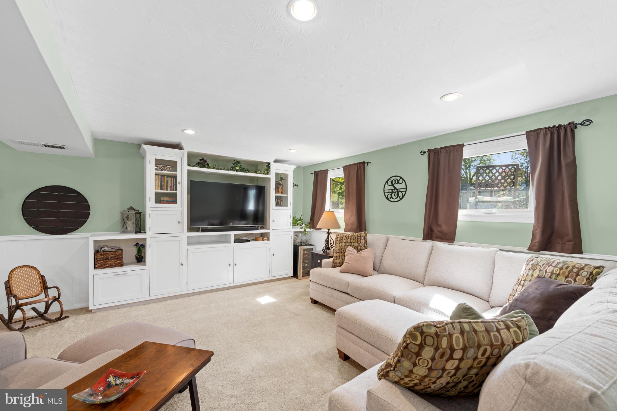 FOUNTAIN HILL - Residential