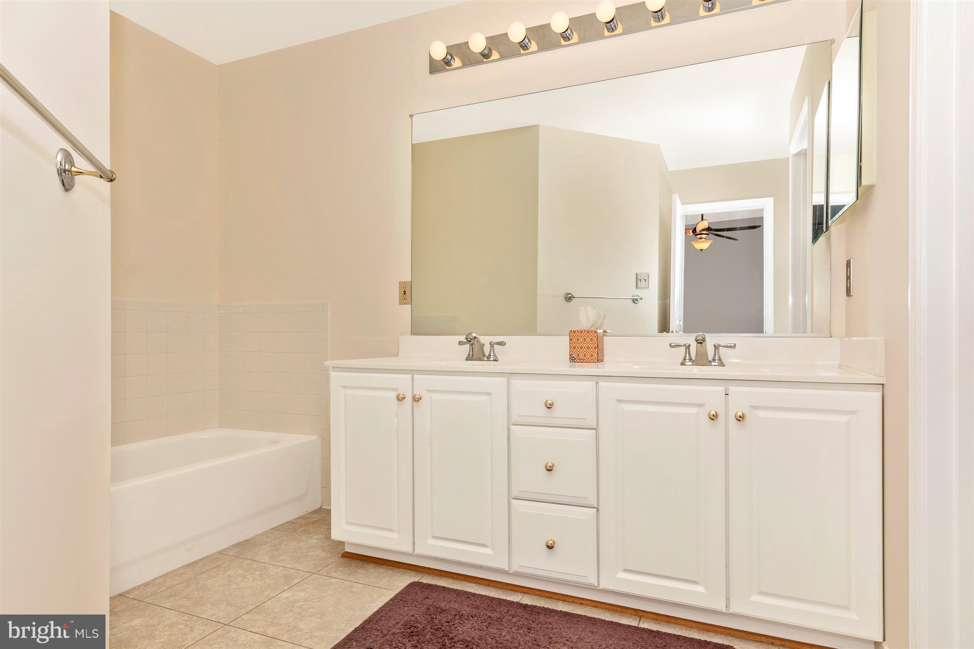 MANORWOOD - Residential