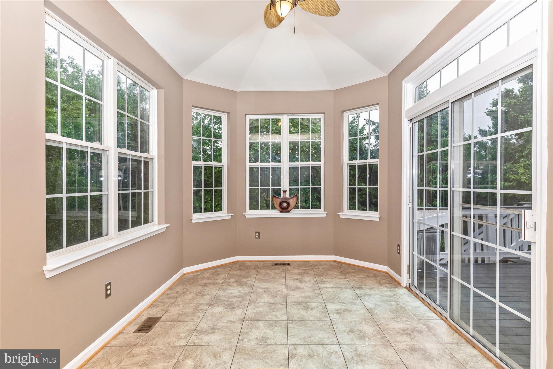 MANORWOOD - Residential