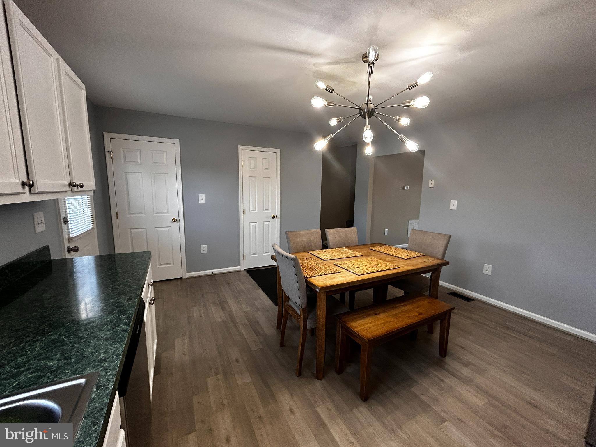 MADISON VILLAGE - Residential