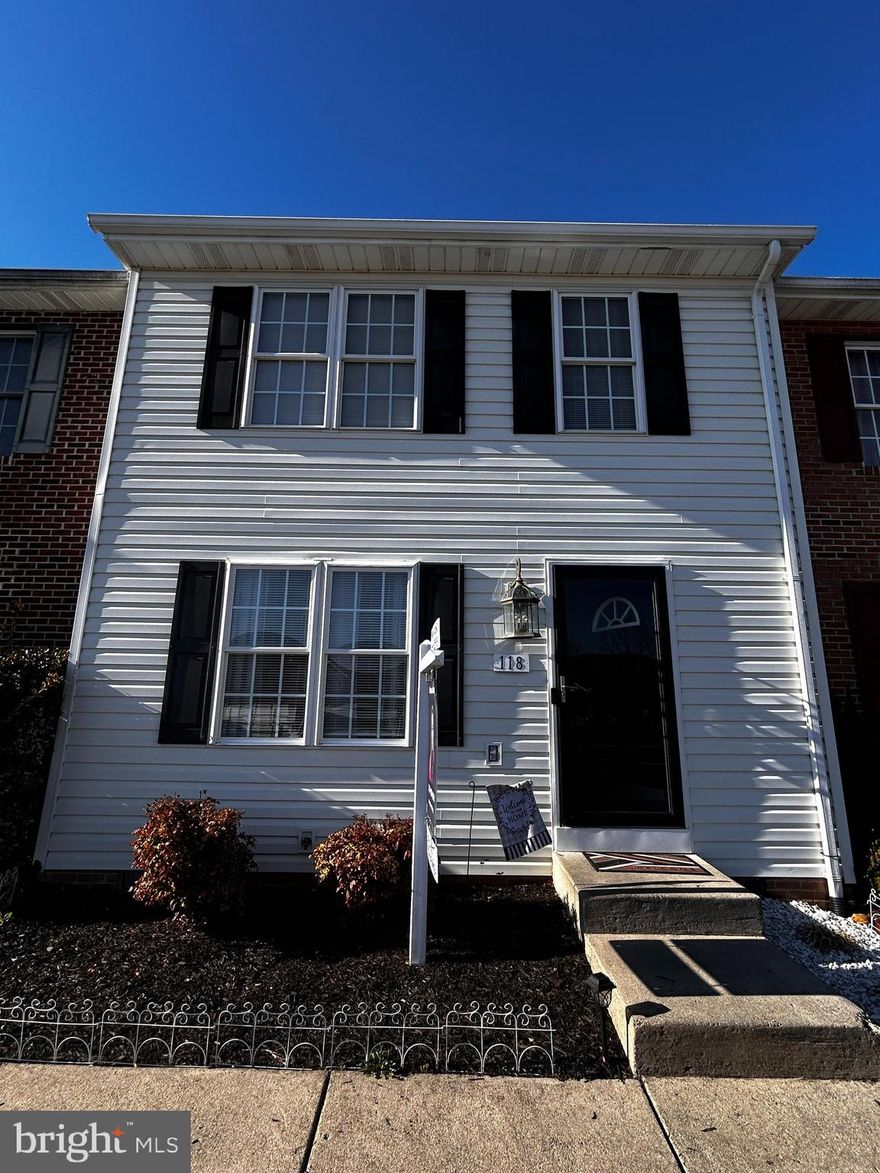 Welcome home to this centrally located townhouse in the heart of the Shenandoah Valley. Nestled in a quiet neighborhood, this property is just minutes from I-81 and downtown Edinburg. This well maintained home features a light and bright living room and newer laminate flooring throughout the main level. The spacious eat-in kitchen features a pantry and a conveniently located half bath and laundry closet. Upstairs are 3 sizeable bedrooms and a full bathroom. Enjoy the outdoors with a fully fenced in yard and an abundance of outdoor activities nearby, such as the Shenandoah River,  hiking trails, wineries and much more!