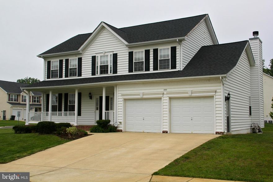 This home has been kept pristine.  Open and spacious you will be welcome home to hardwood flooring, tile, open floor plan with a full finished basement with endless possibility.  Fully equipped with a back deck and front porch for outdoor get togethers.  This home is located on a cul-de-sac as a bonus with no thru traffic! *Also for rent SM9788754*