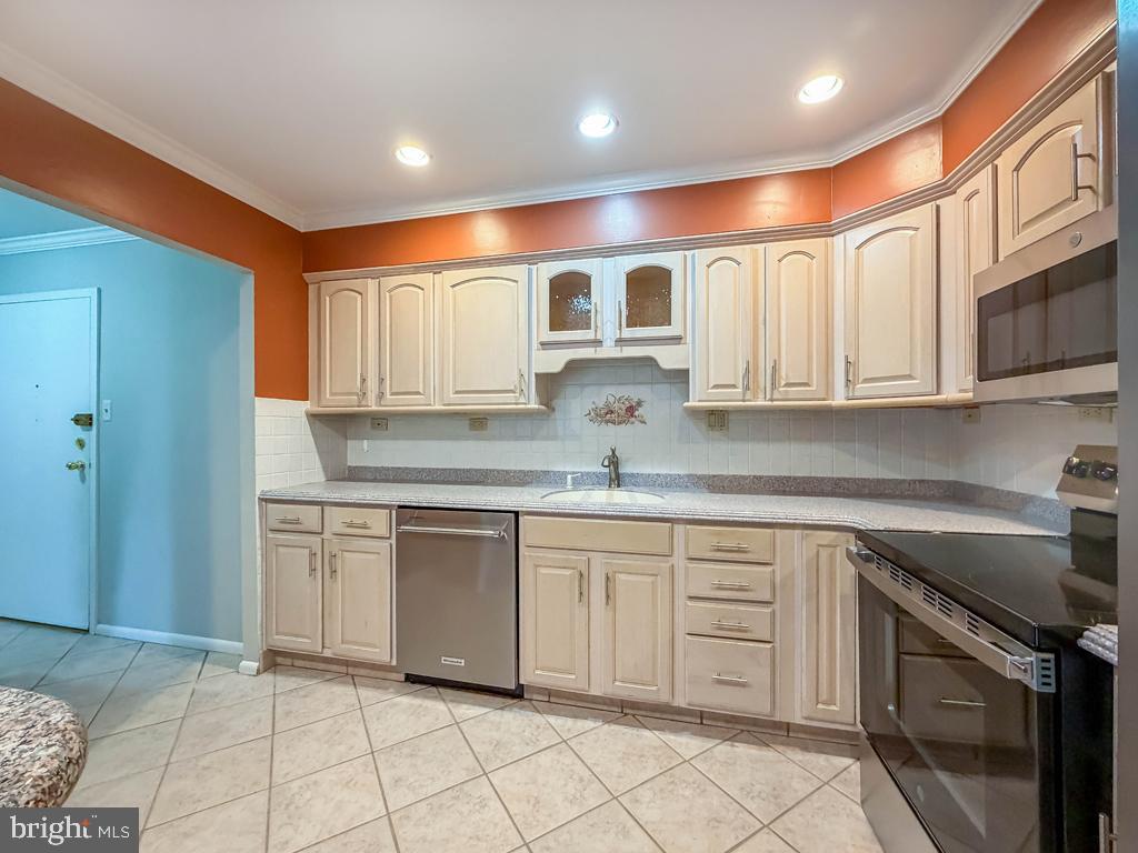 HILL HOUSE - Residential