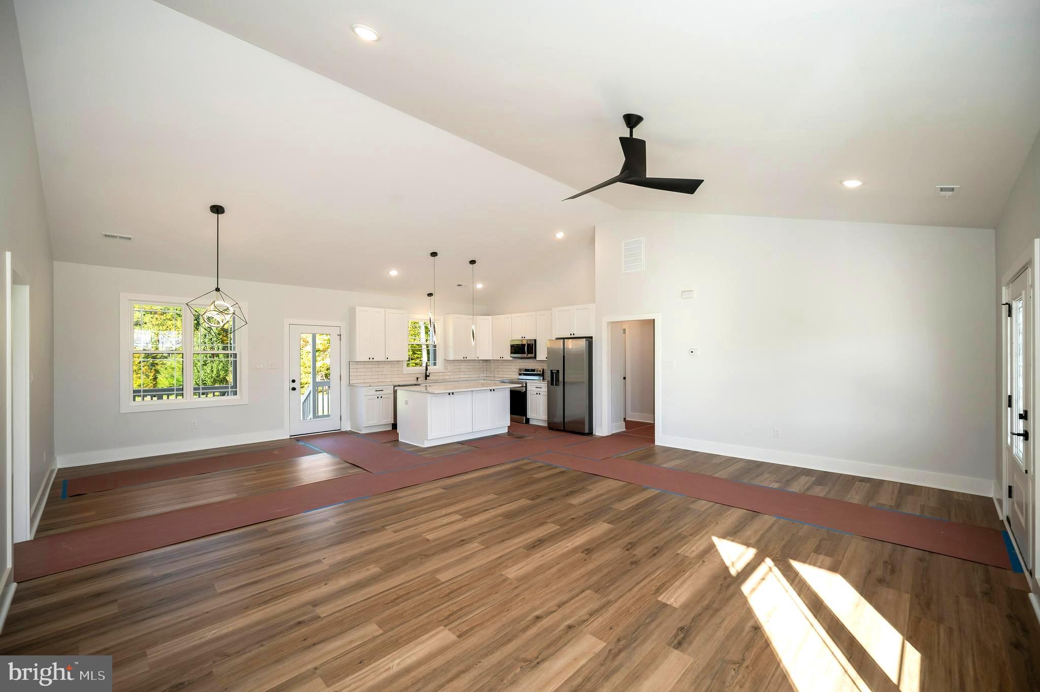 ROSE HILL FARM ESTATES - Residential