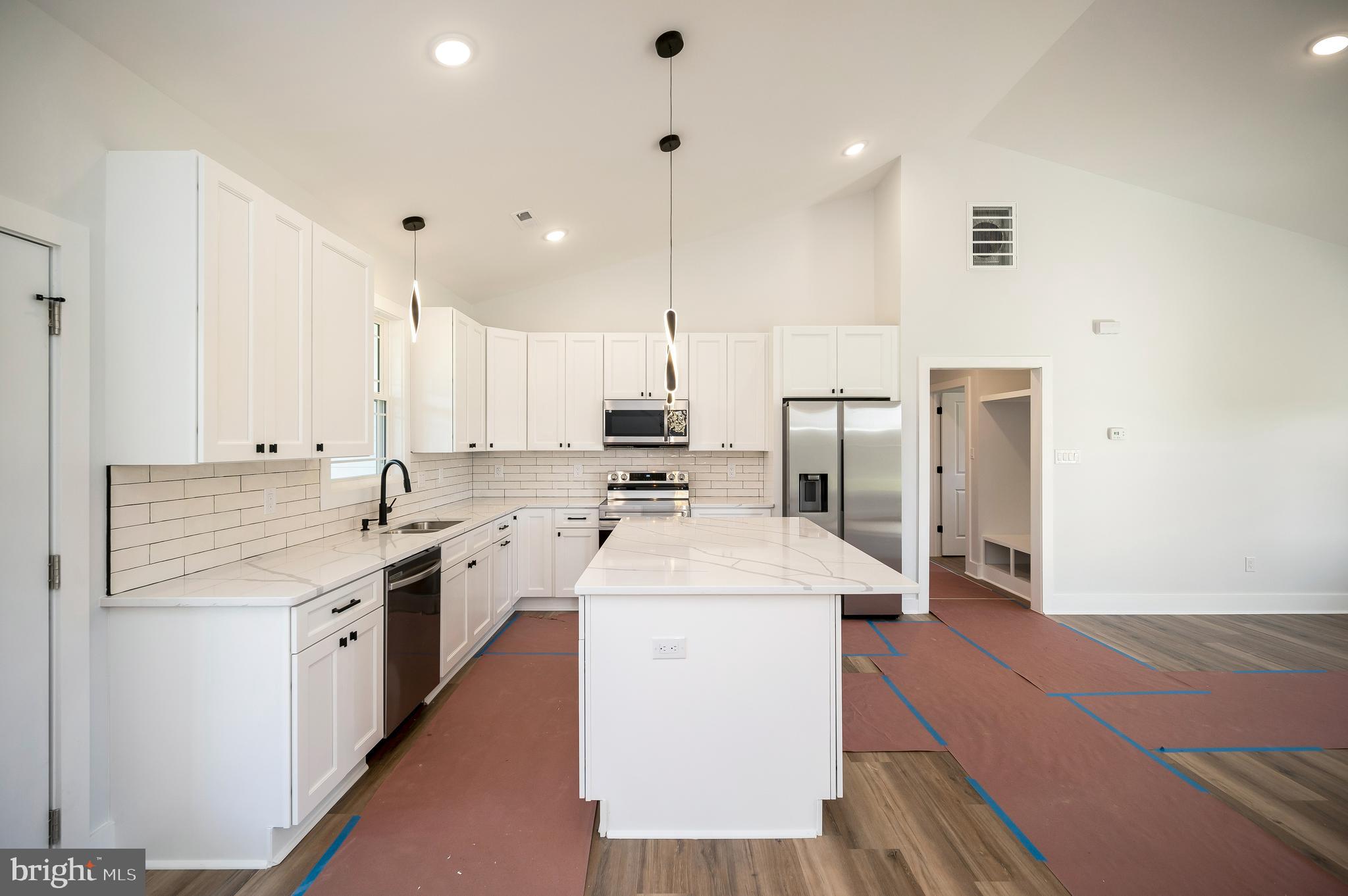 ROSE HILL FARM ESTATES - Residential