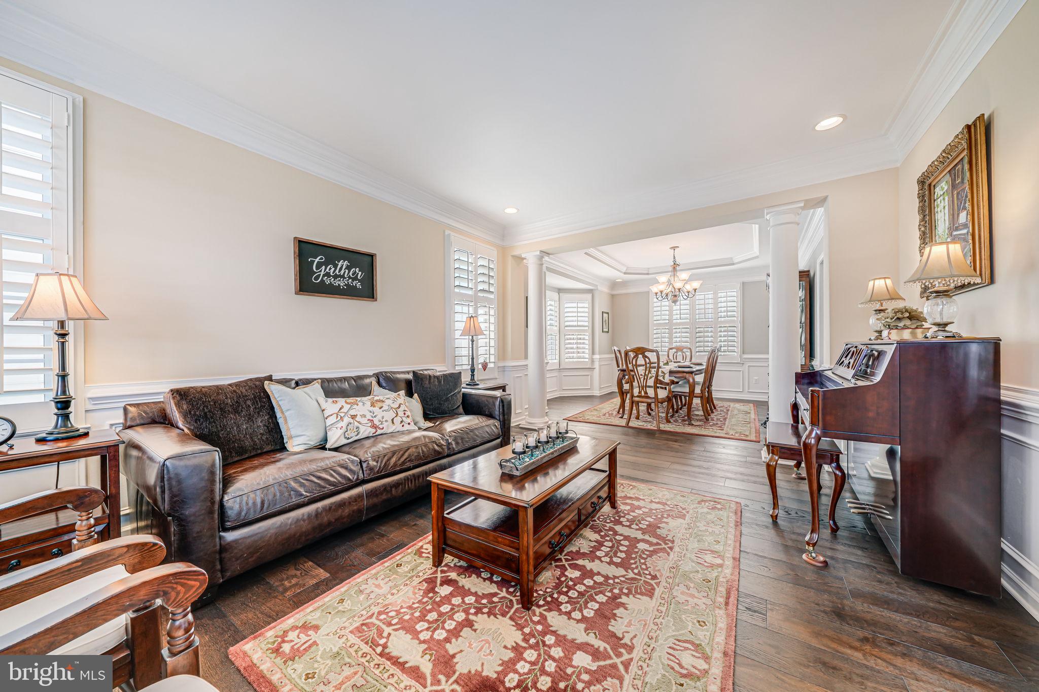 SOUTH RIDING - Residential