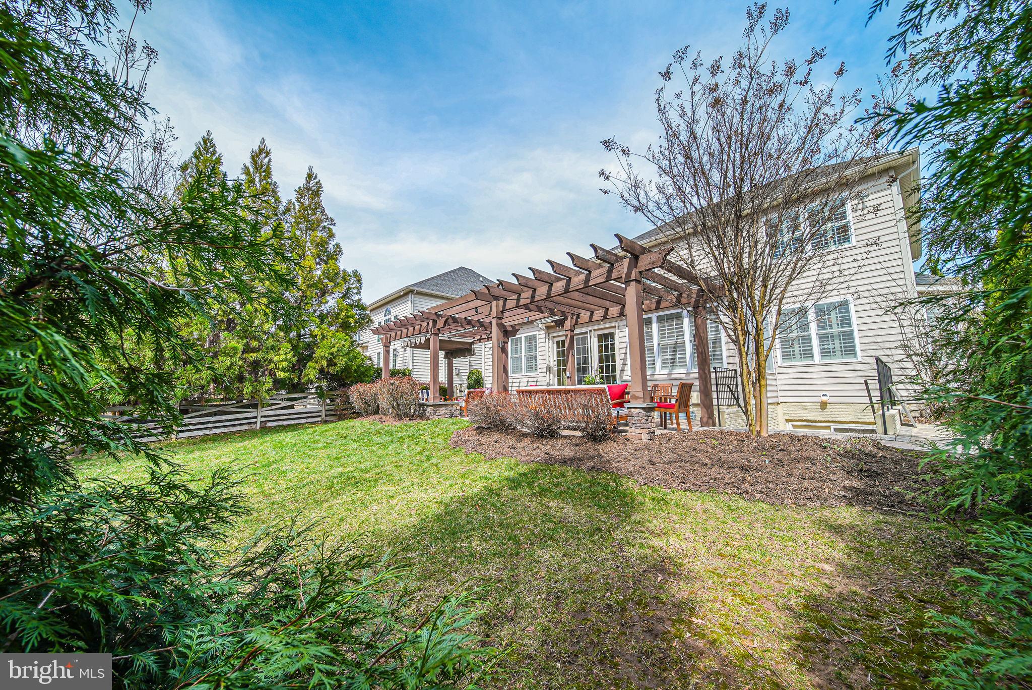 SOUTH RIDING - Residential