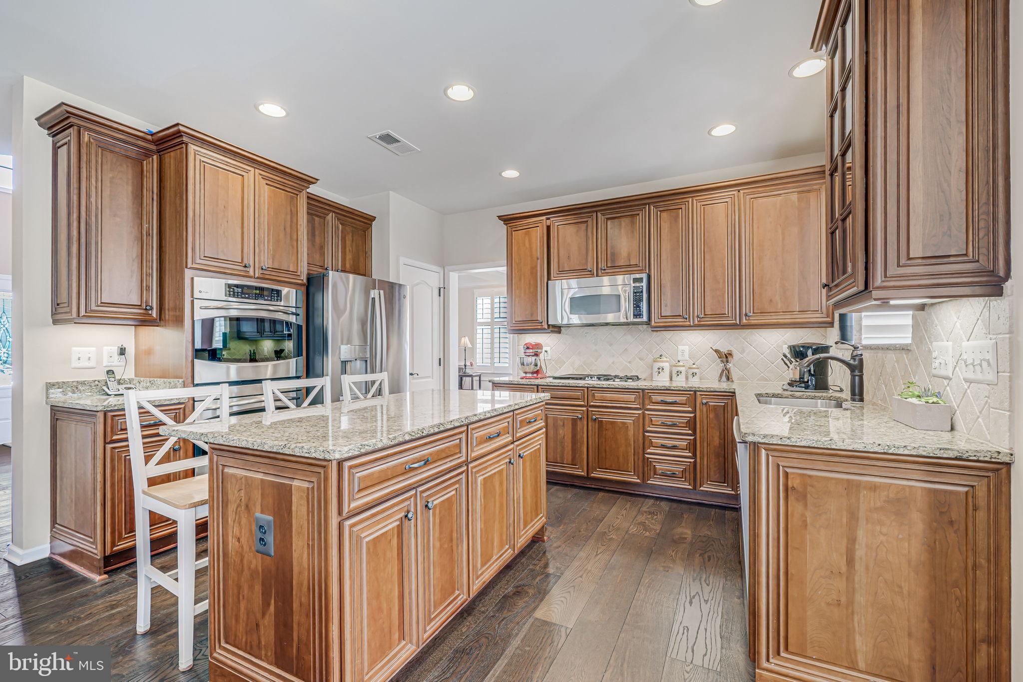 SOUTH RIDING - Residential