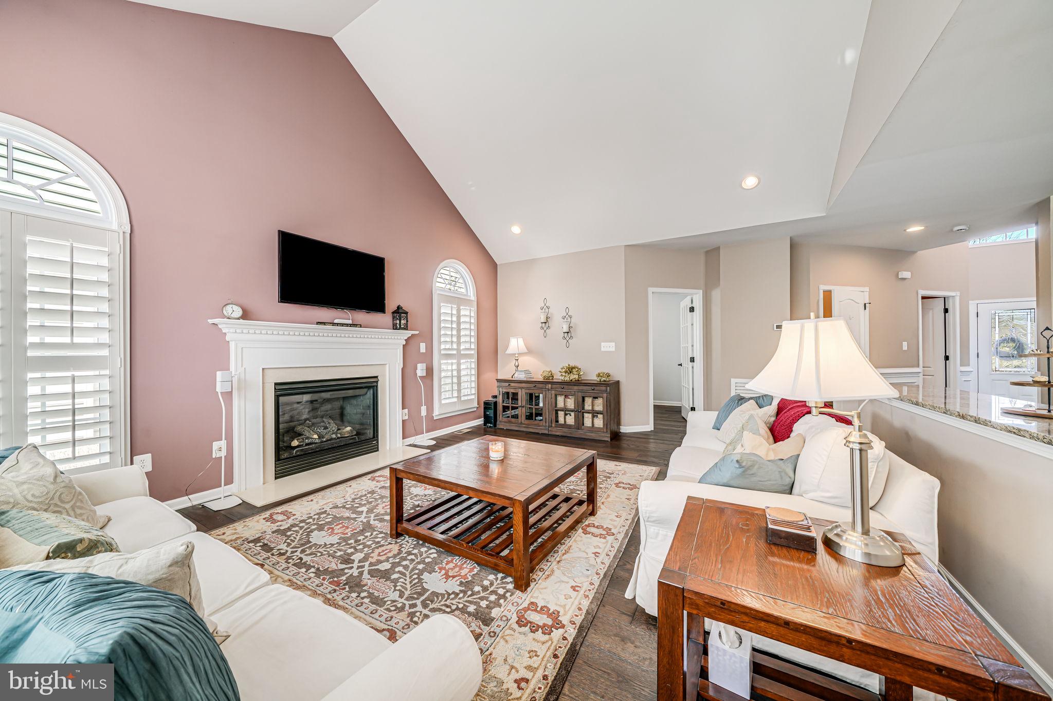 SOUTH RIDING - Residential