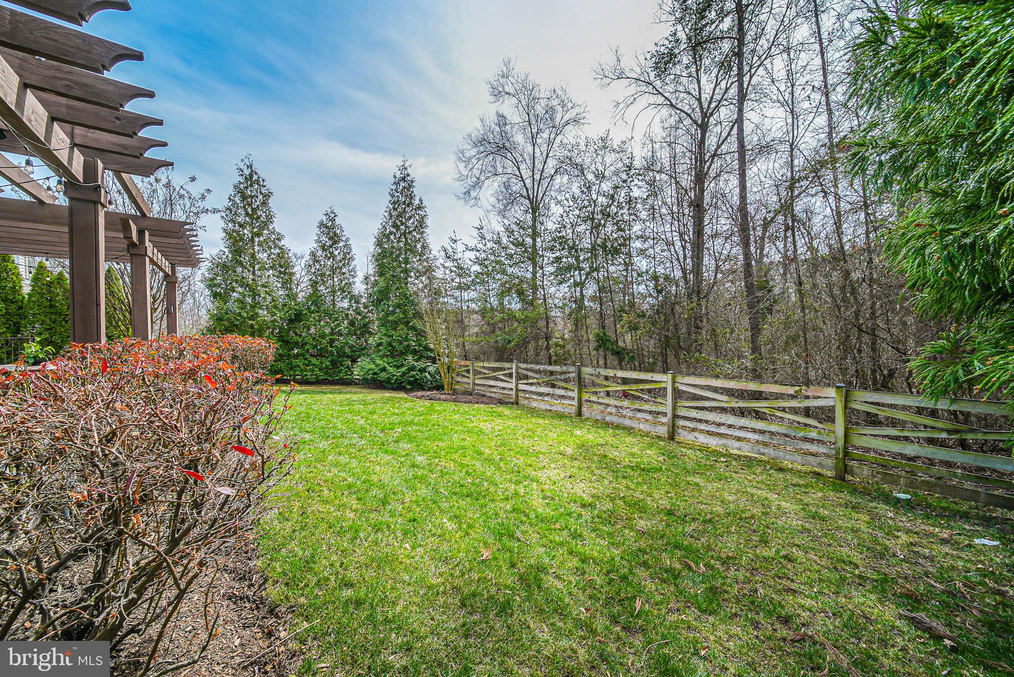 SOUTH RIDING - Residential