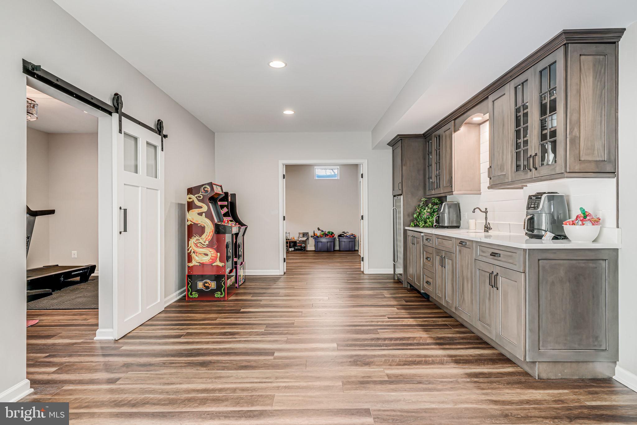 SOUTH RIDING - Residential