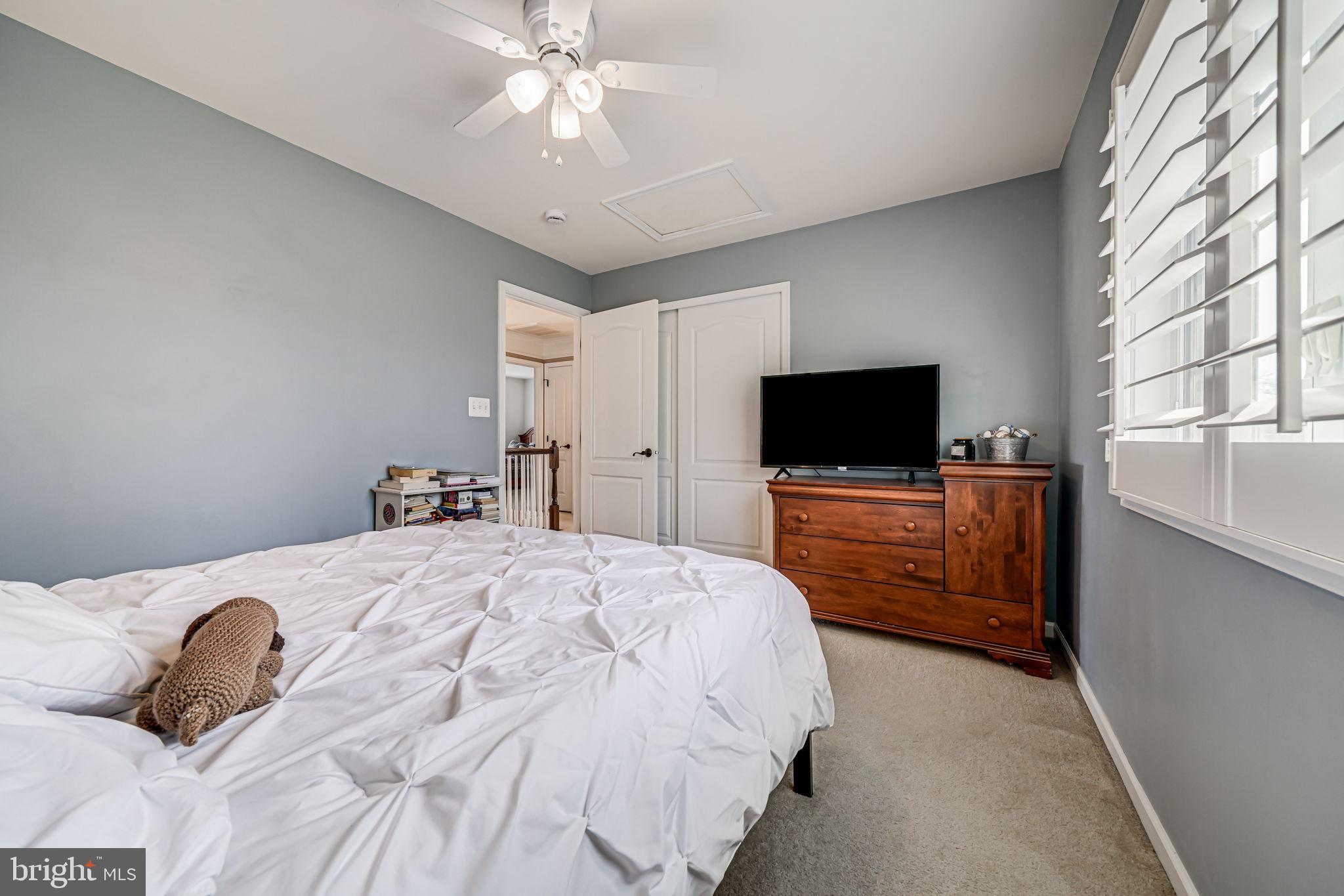 SOUTH RIDING - Residential