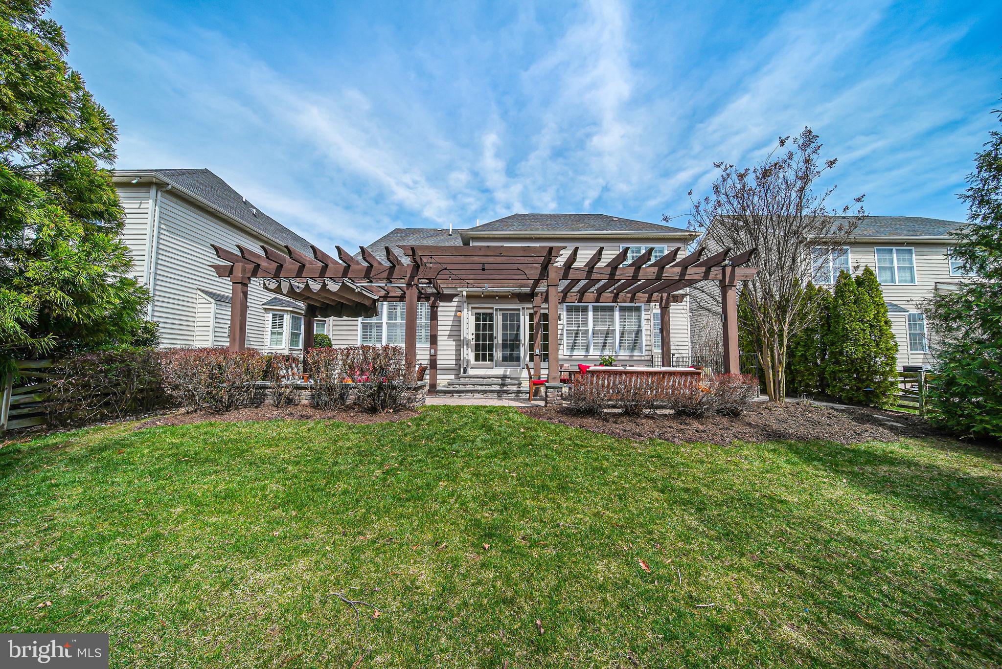 SOUTH RIDING - Residential