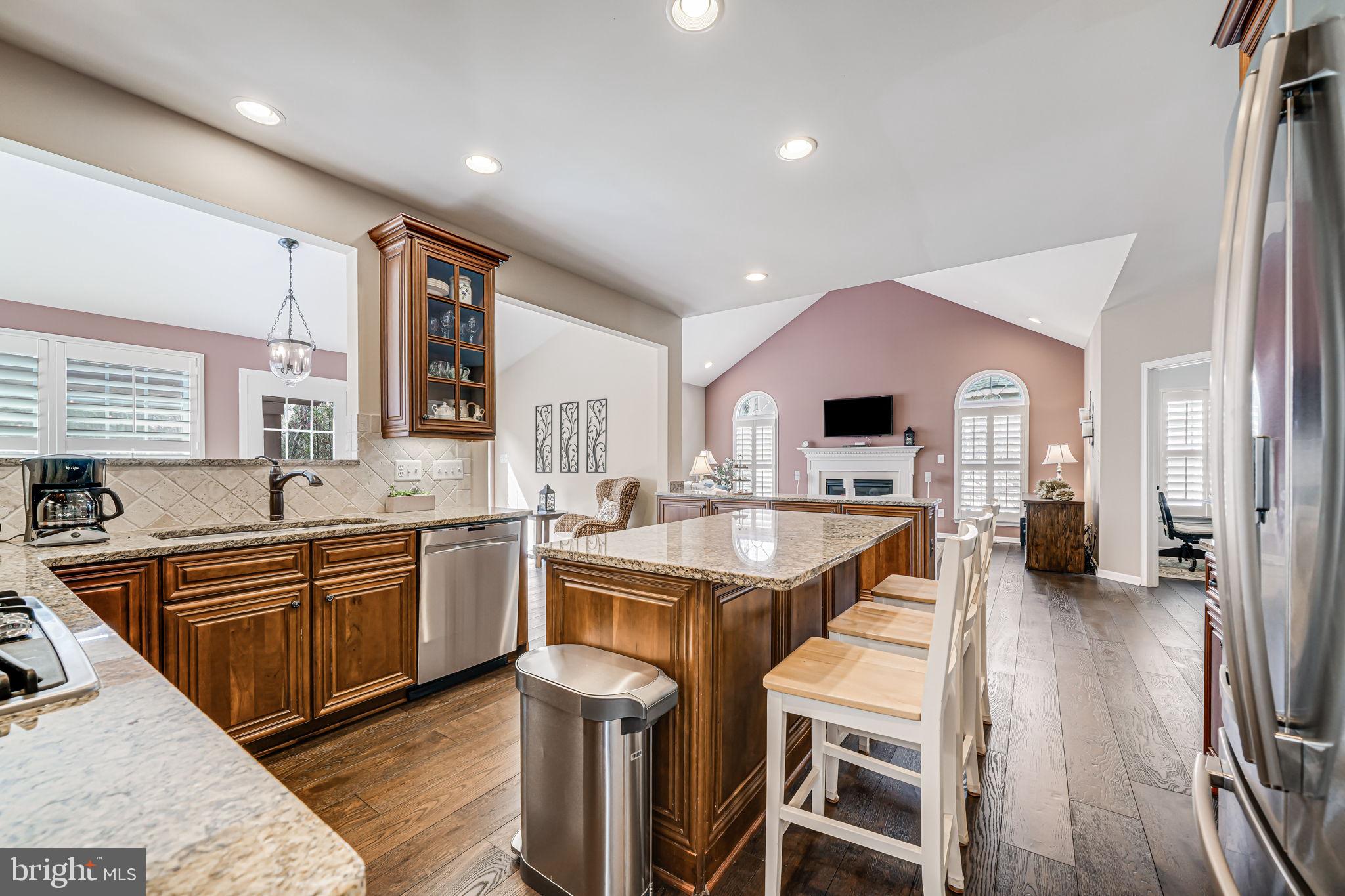 SOUTH RIDING - Residential