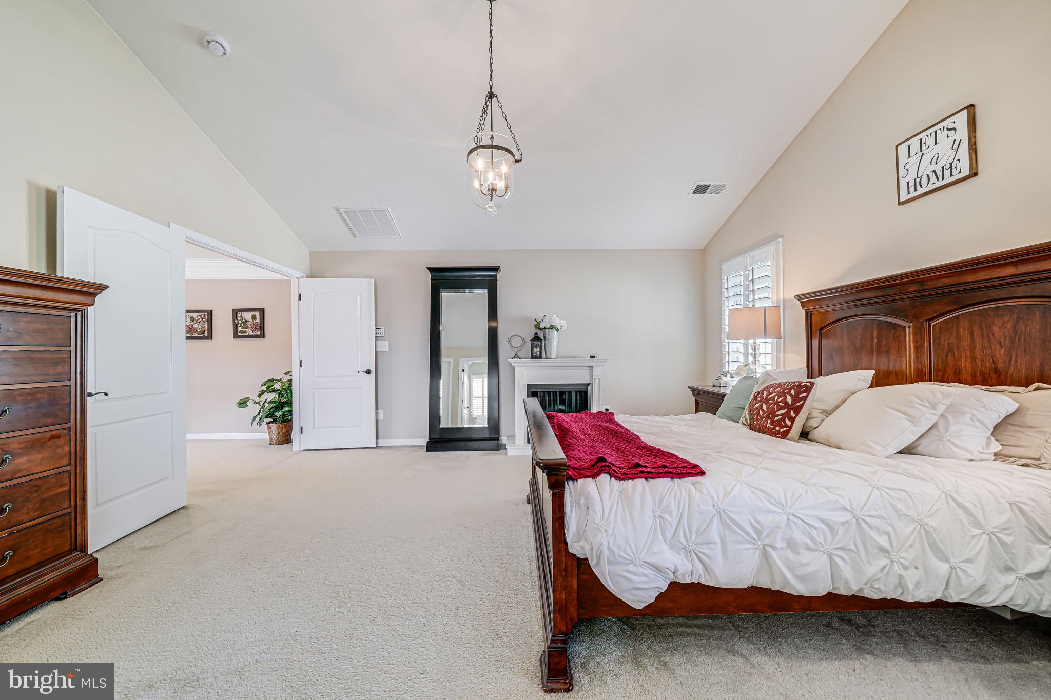 SOUTH RIDING - Residential