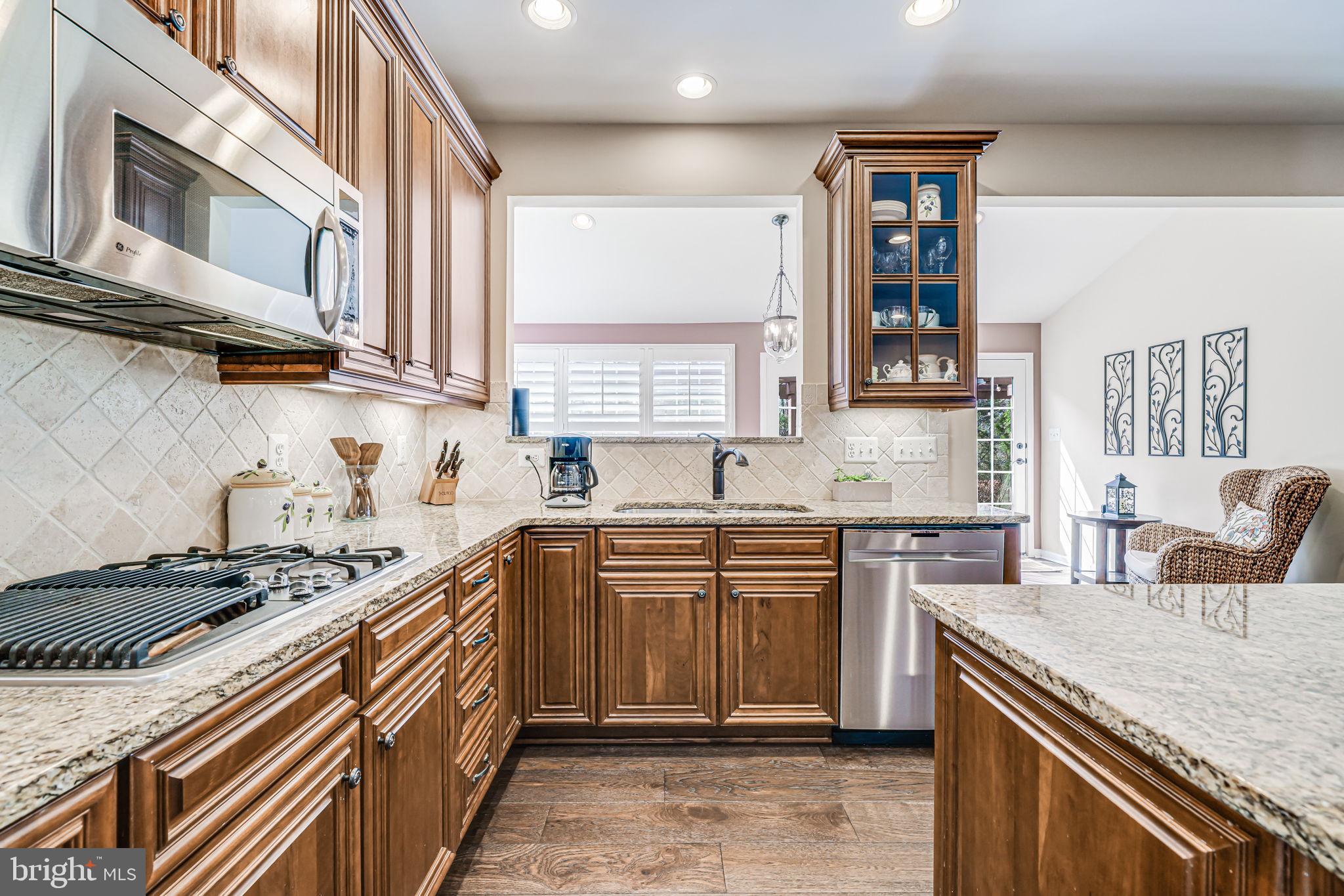 SOUTH RIDING - Residential