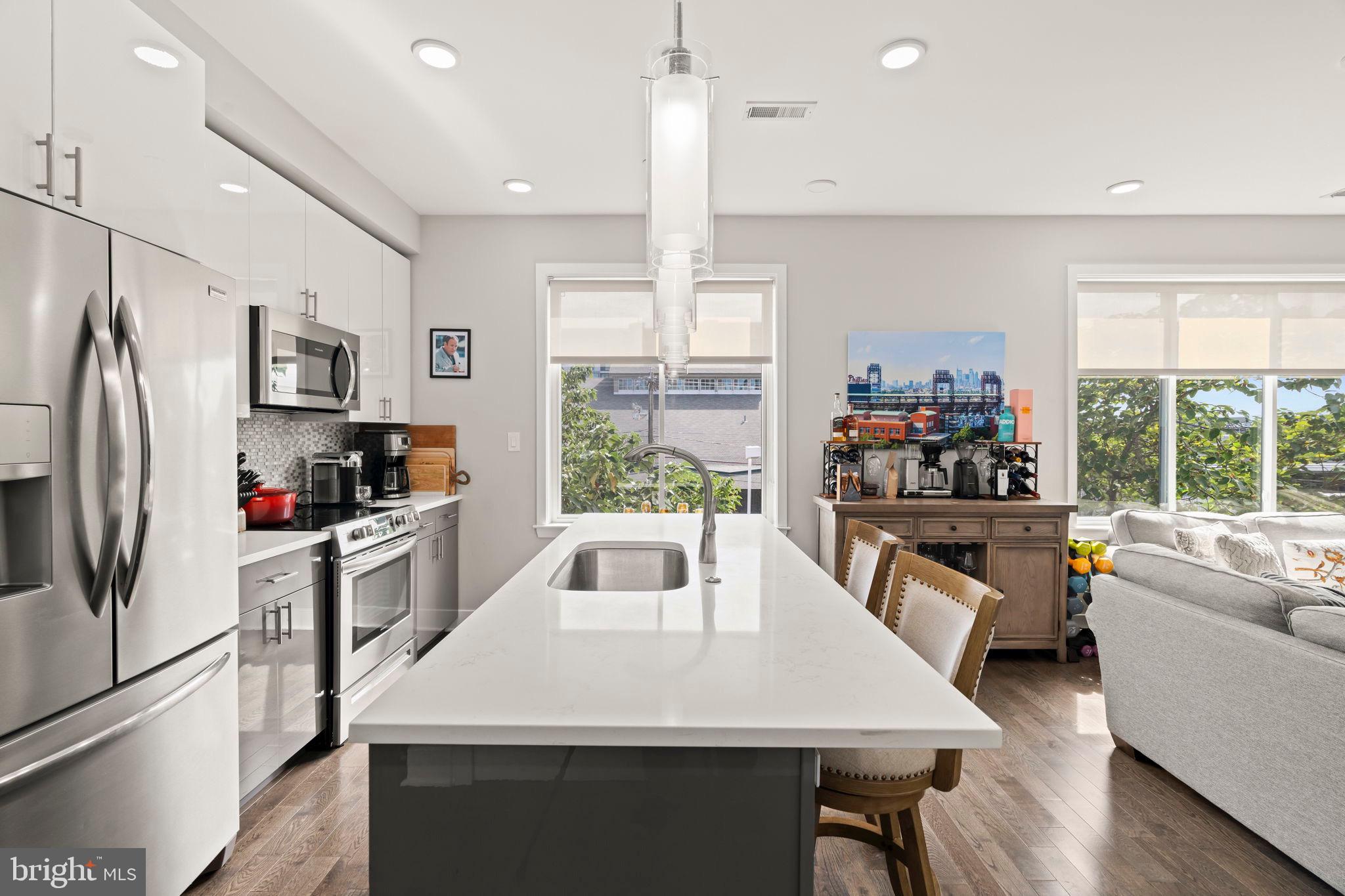 GRADUATE HOSPITAL - Residential