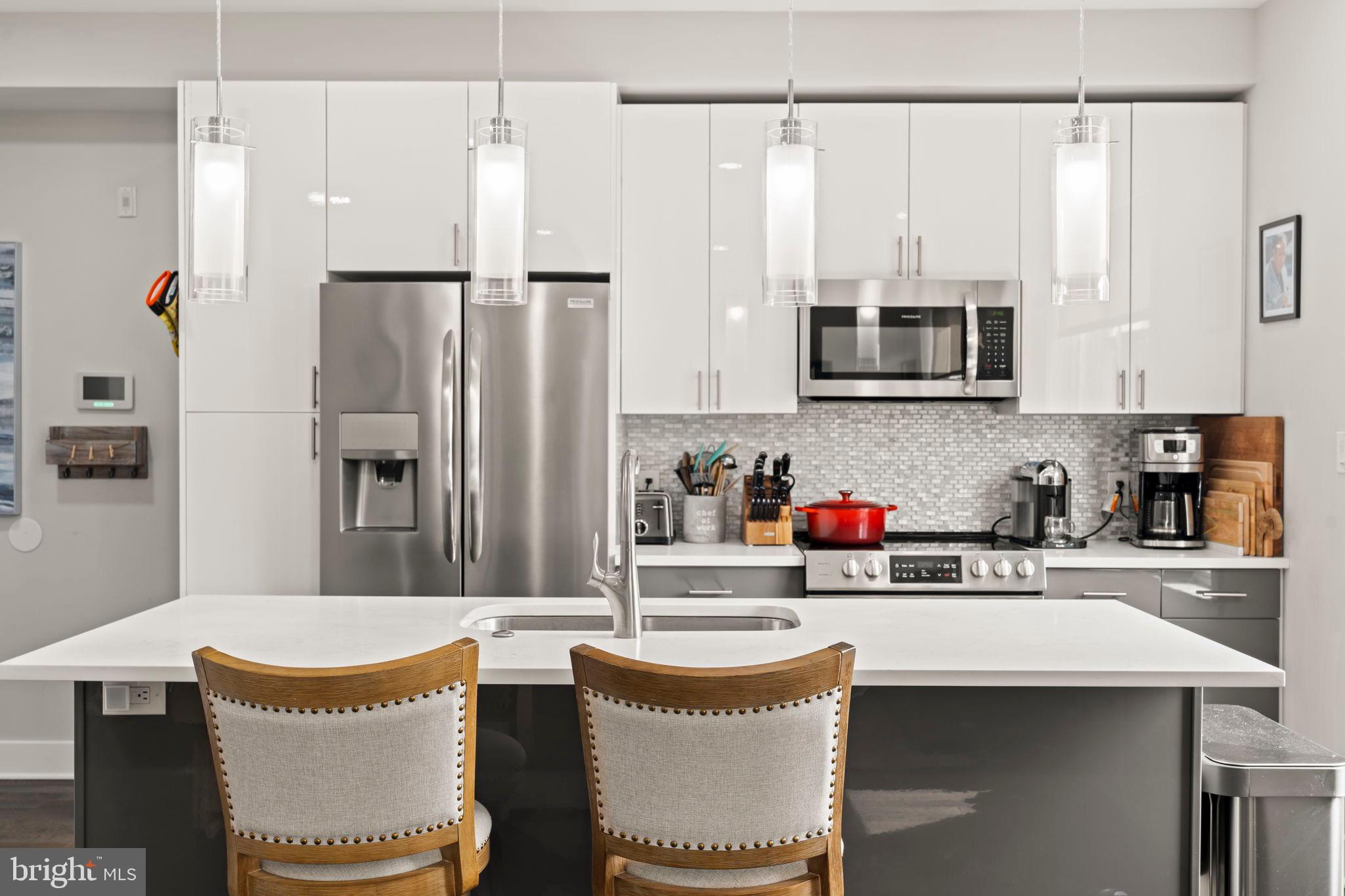 GRADUATE HOSPITAL - Residential