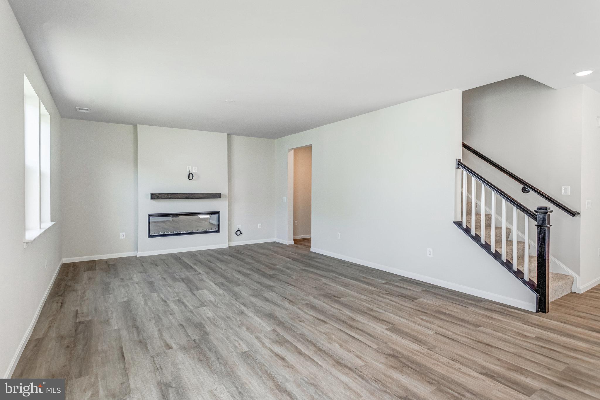 4153 FOXHAVEN DRIVE