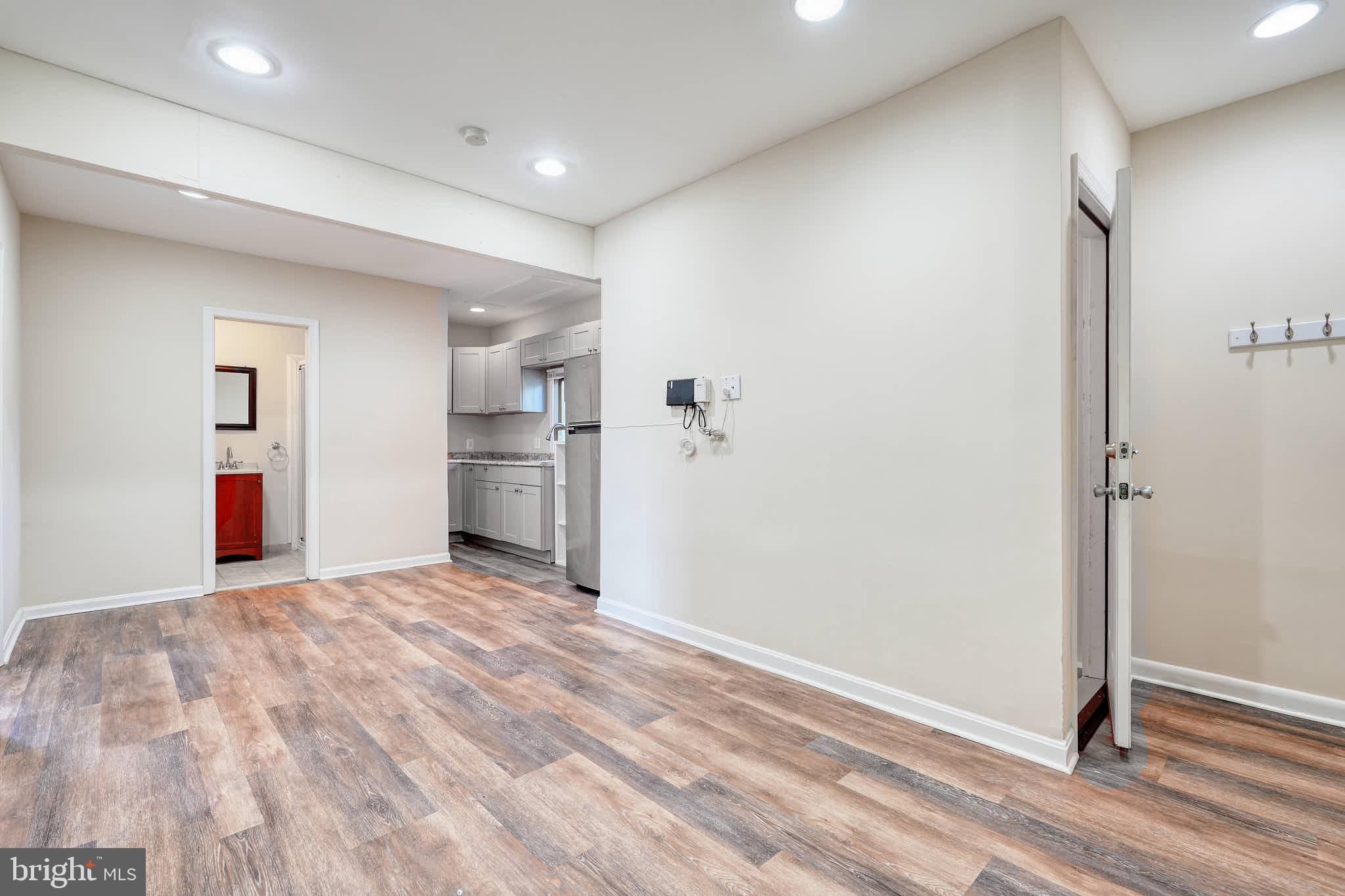 GROVETON HEIGHTS - Residential